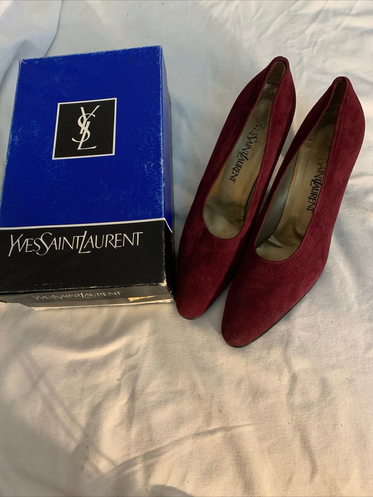 Vintage Yves Saint Laurent Lucie garnet Suede Pumps New Read 9M