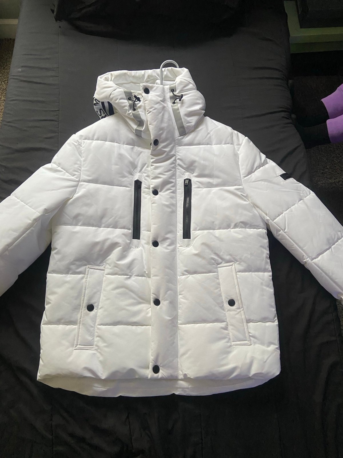 Men’s LARGE puffy jacket by Michael Kors BRAND NEW