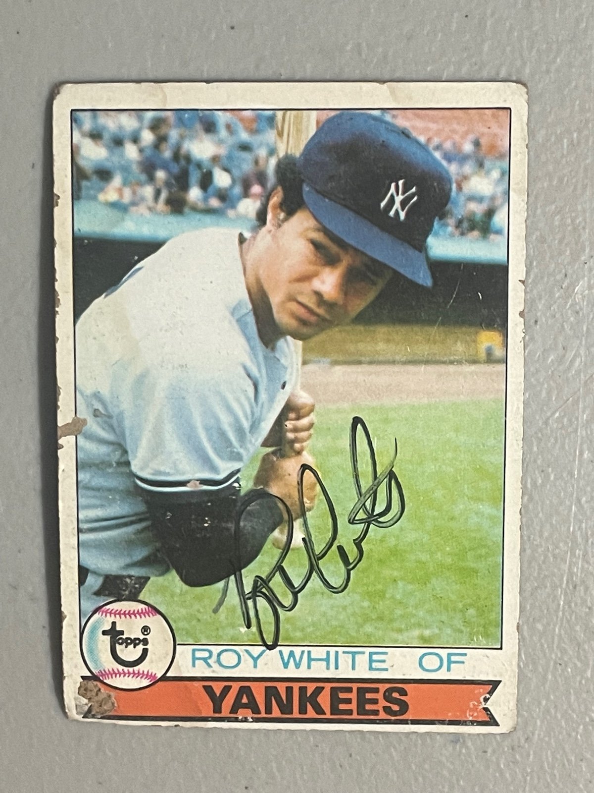Autographed New York Yankees: Roy White # 159 (Topps, 1979)