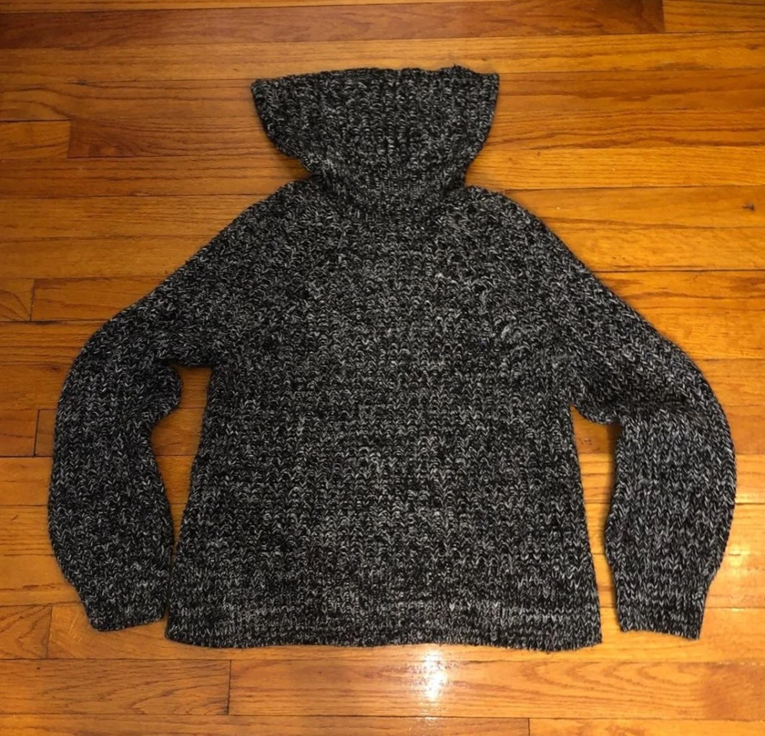 kendall and kylie womens turtle neck swe
