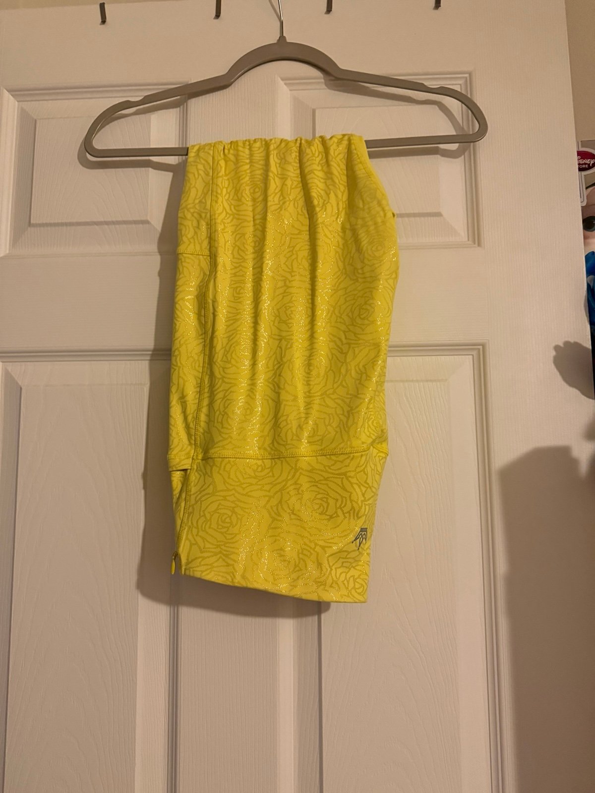 Crowned Athletics - Enchanted Rose Leggings - EUC