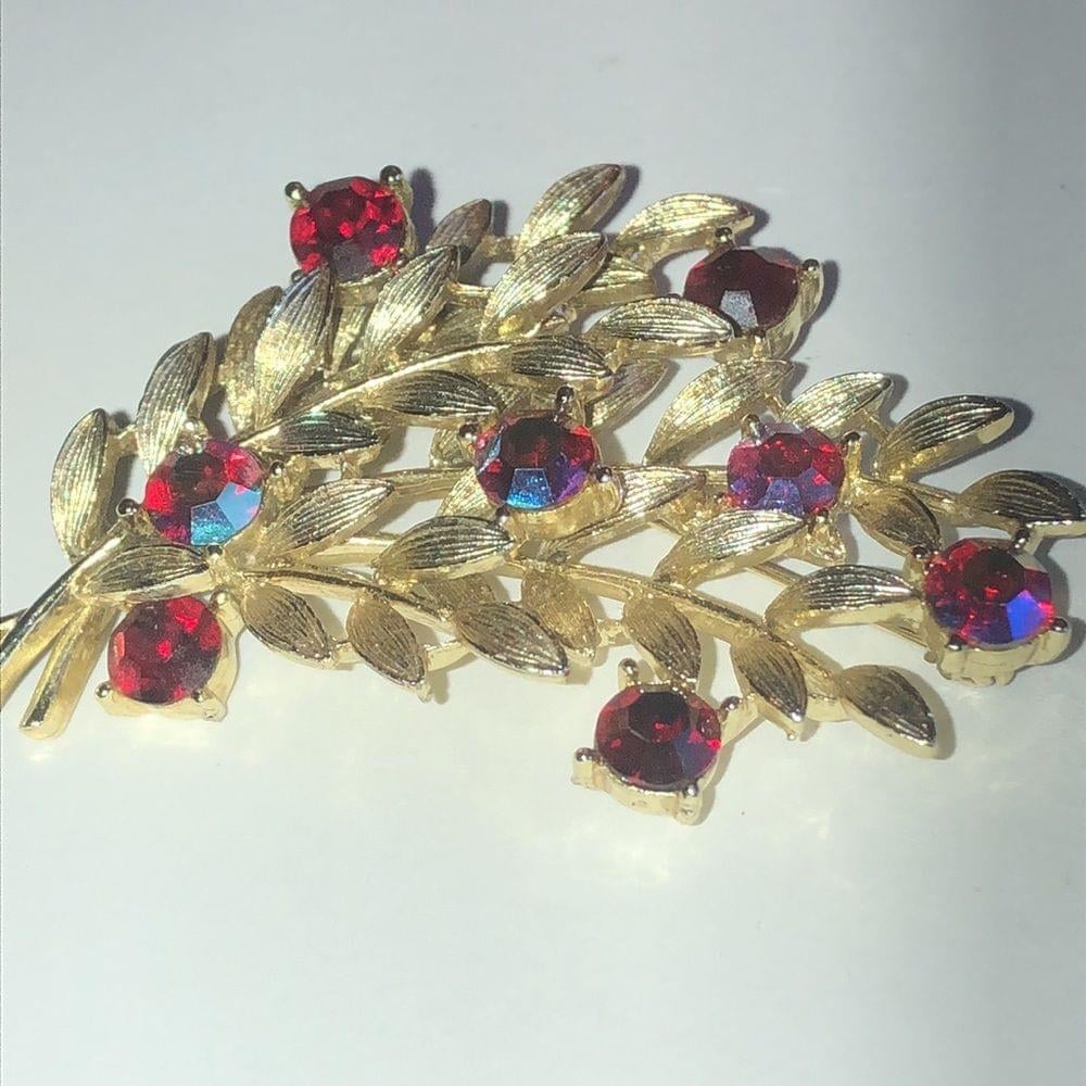 Lisner Vintage Gold Tone & Red AB CZ Rhinestone Floral Brooch Shoulder Pin