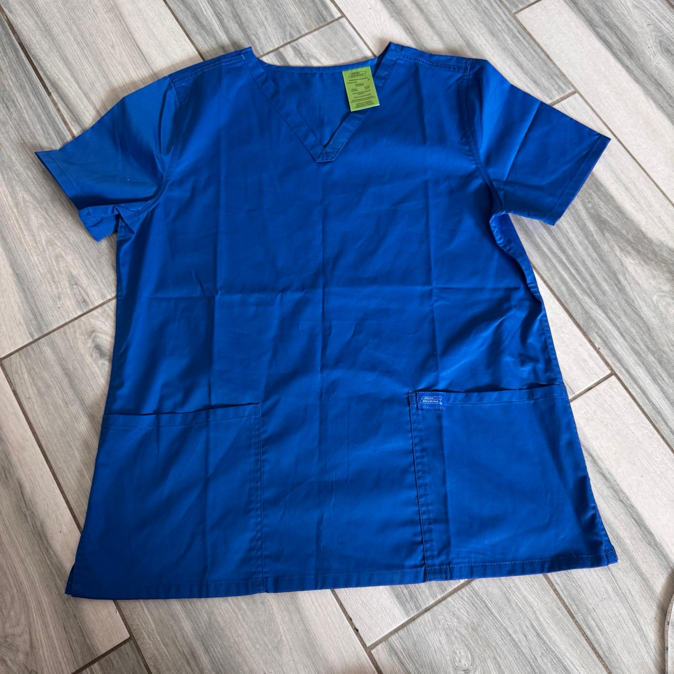 Womens Dickies Royal Blue V Neck Medical Scrub Top With Pockets Size Medium