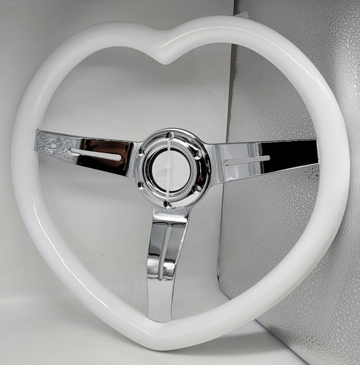 NEW 340mm 13.5 Universal Heart Shaped White ABS Steering Wheel Chrome Spoke