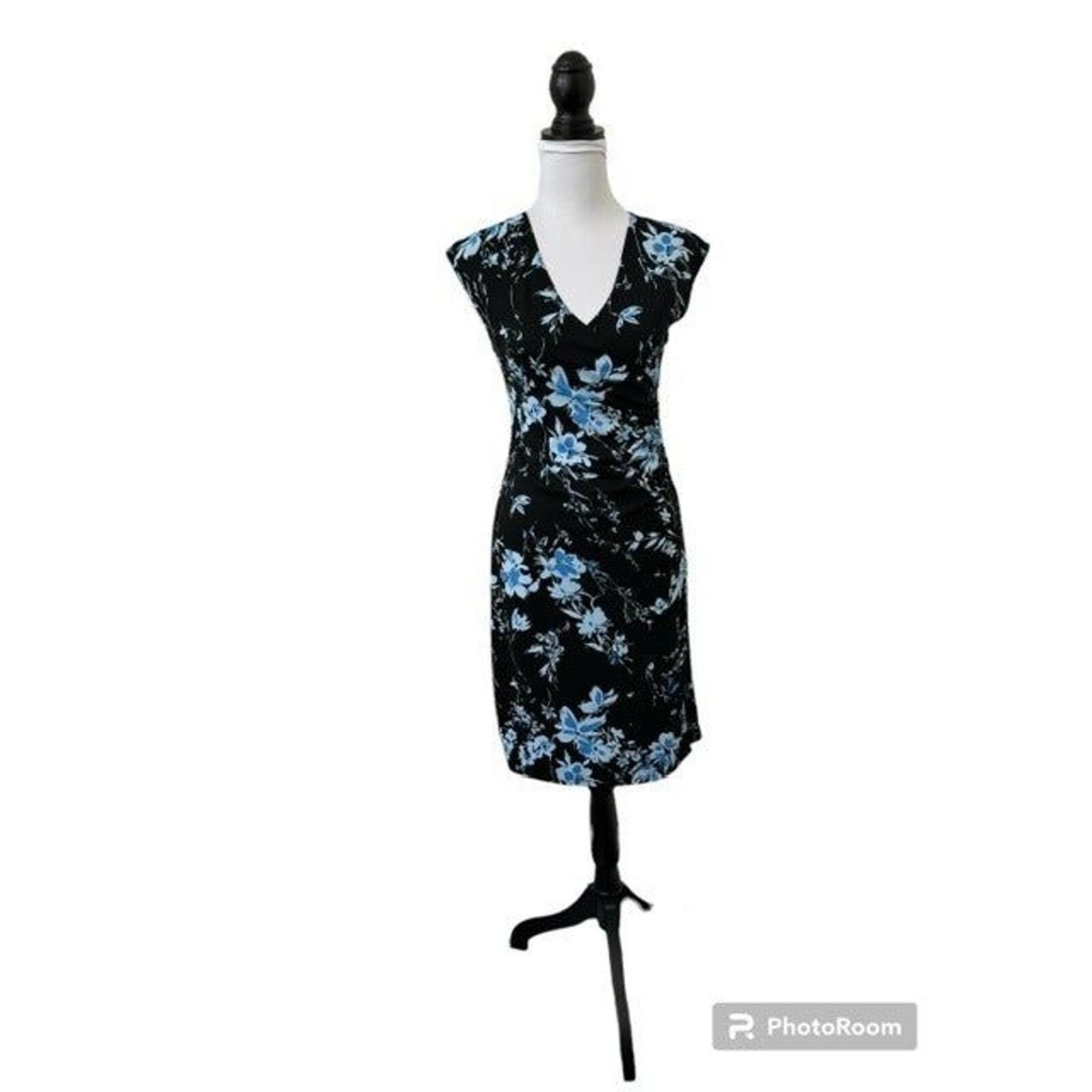 W Wrapper Dress Sz S Sleeveless V-Neck Black with Light Blue flowers