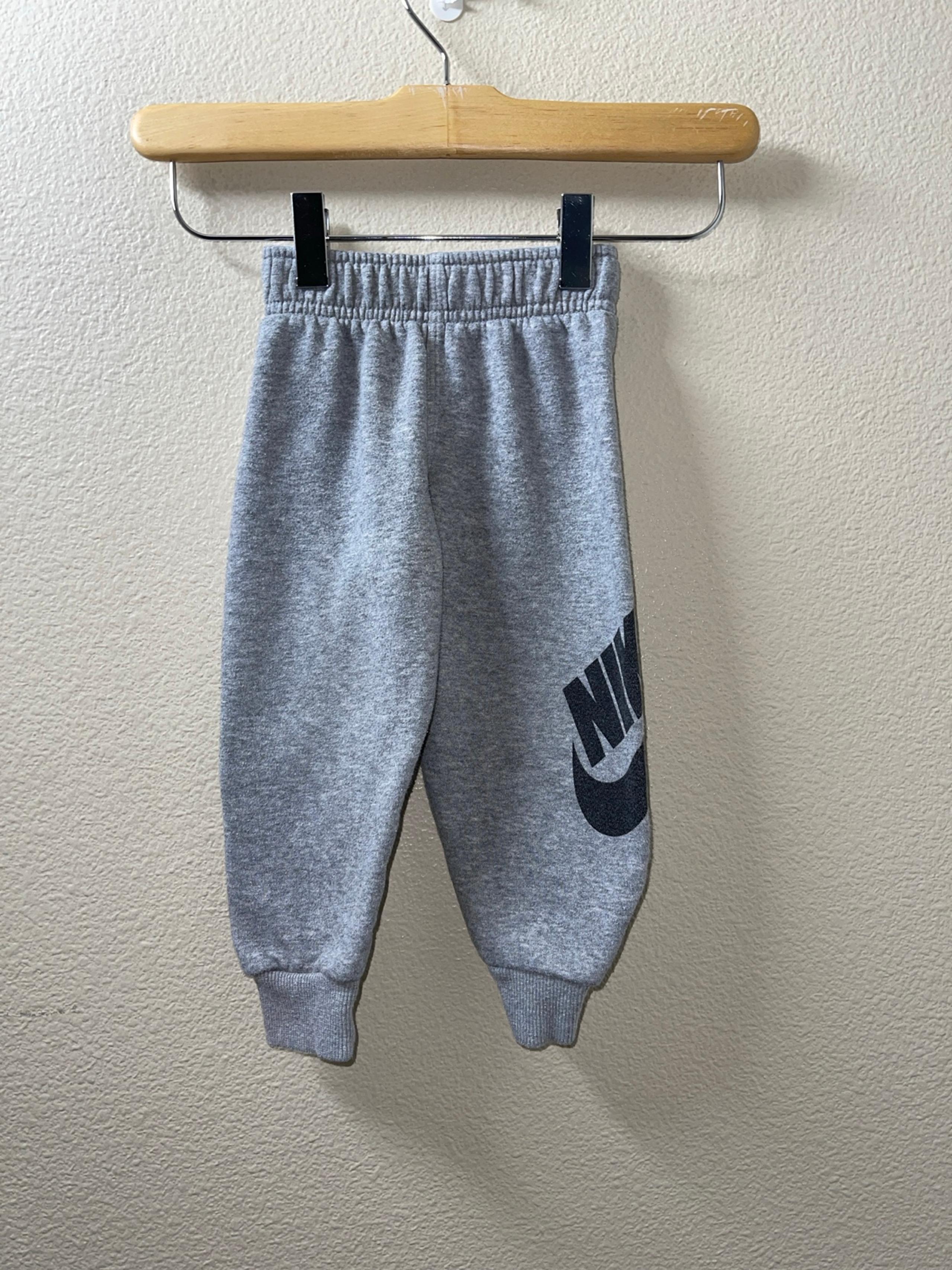Boys Nike Sweats Size 2T