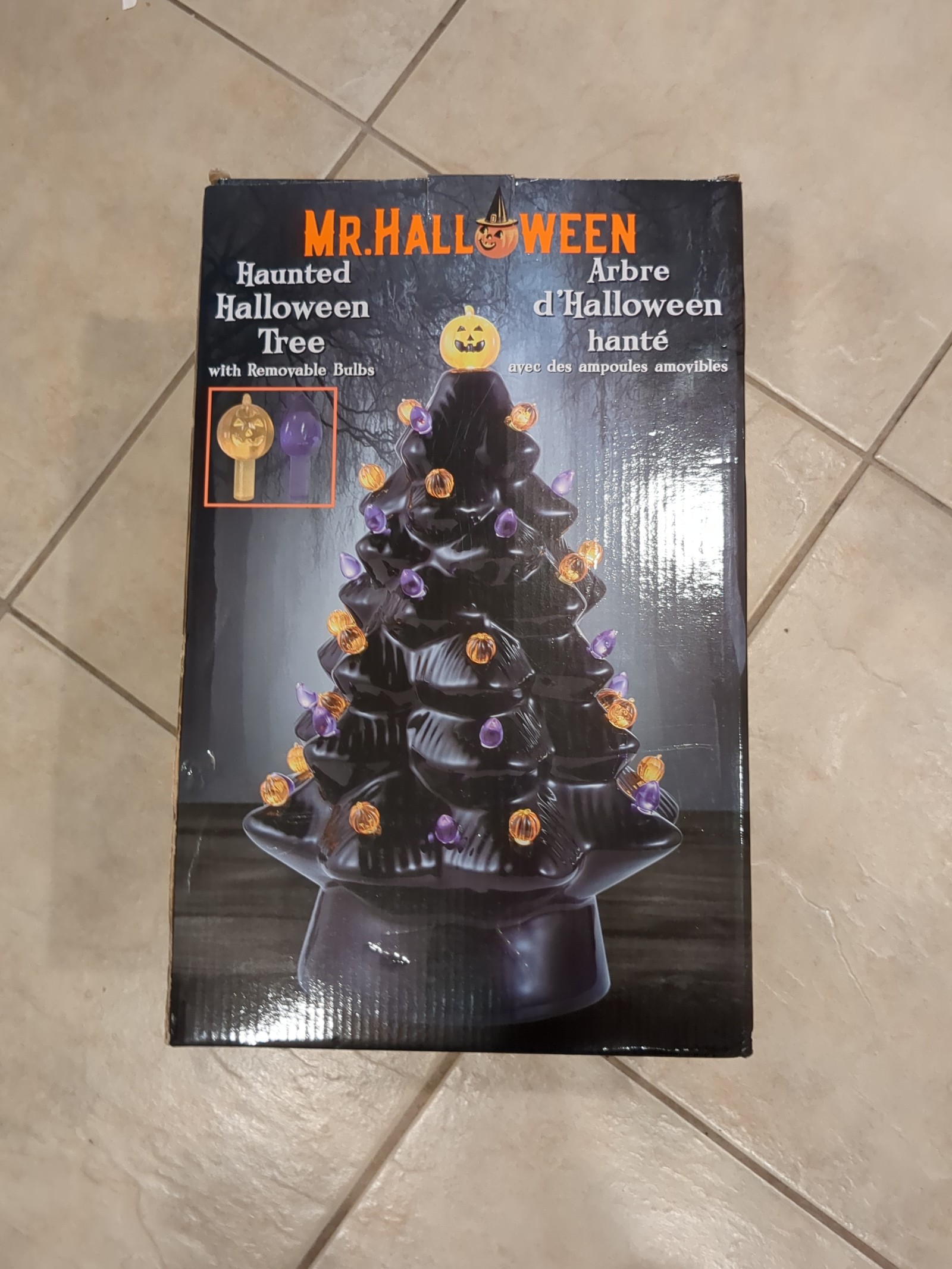 Mr. Halloween Ceramic Haunted Halloween Tree With Removable Pumpkin Bulbs