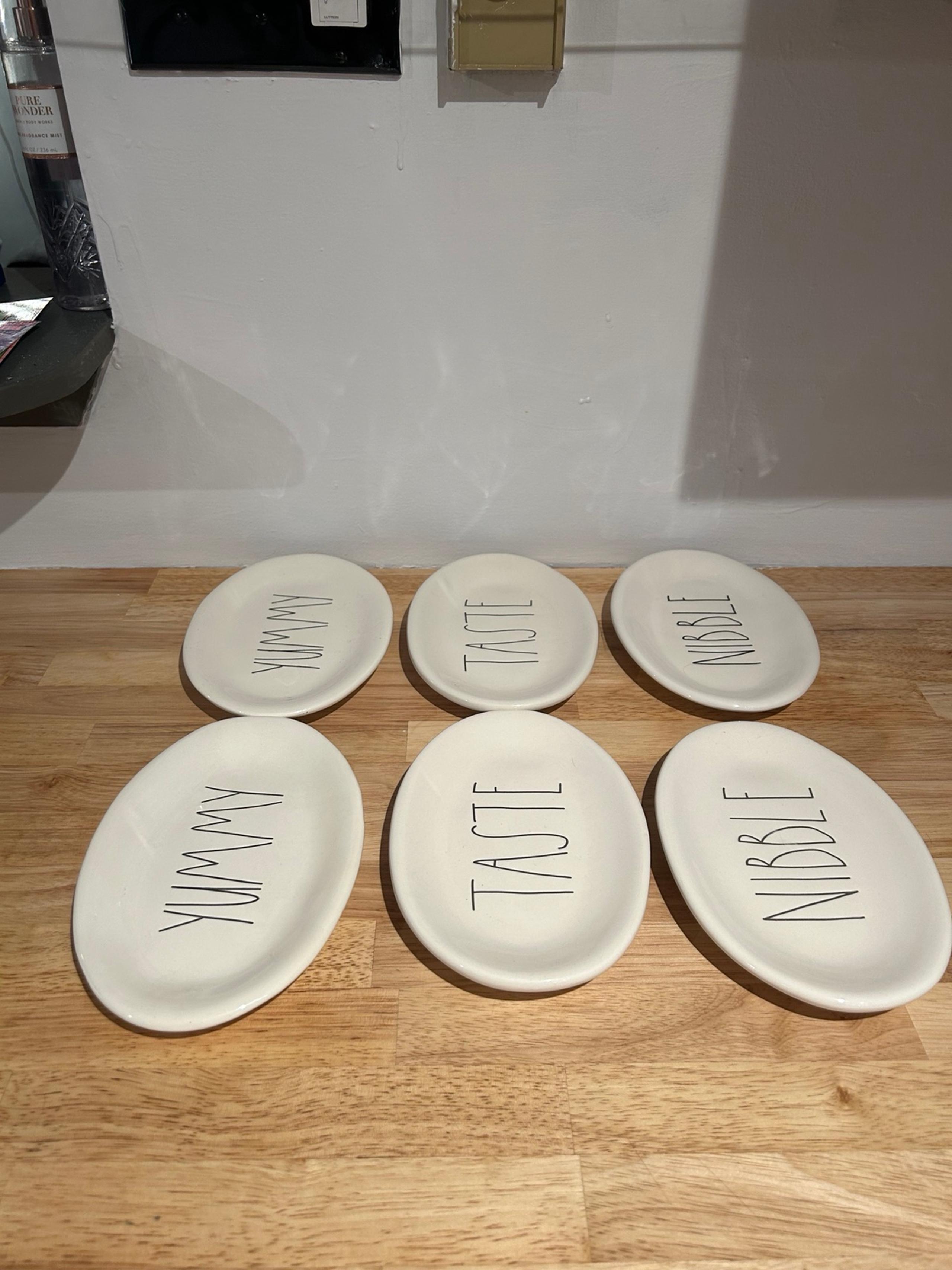 Set of 6 Rae Dunn Appetizer plates oblong
