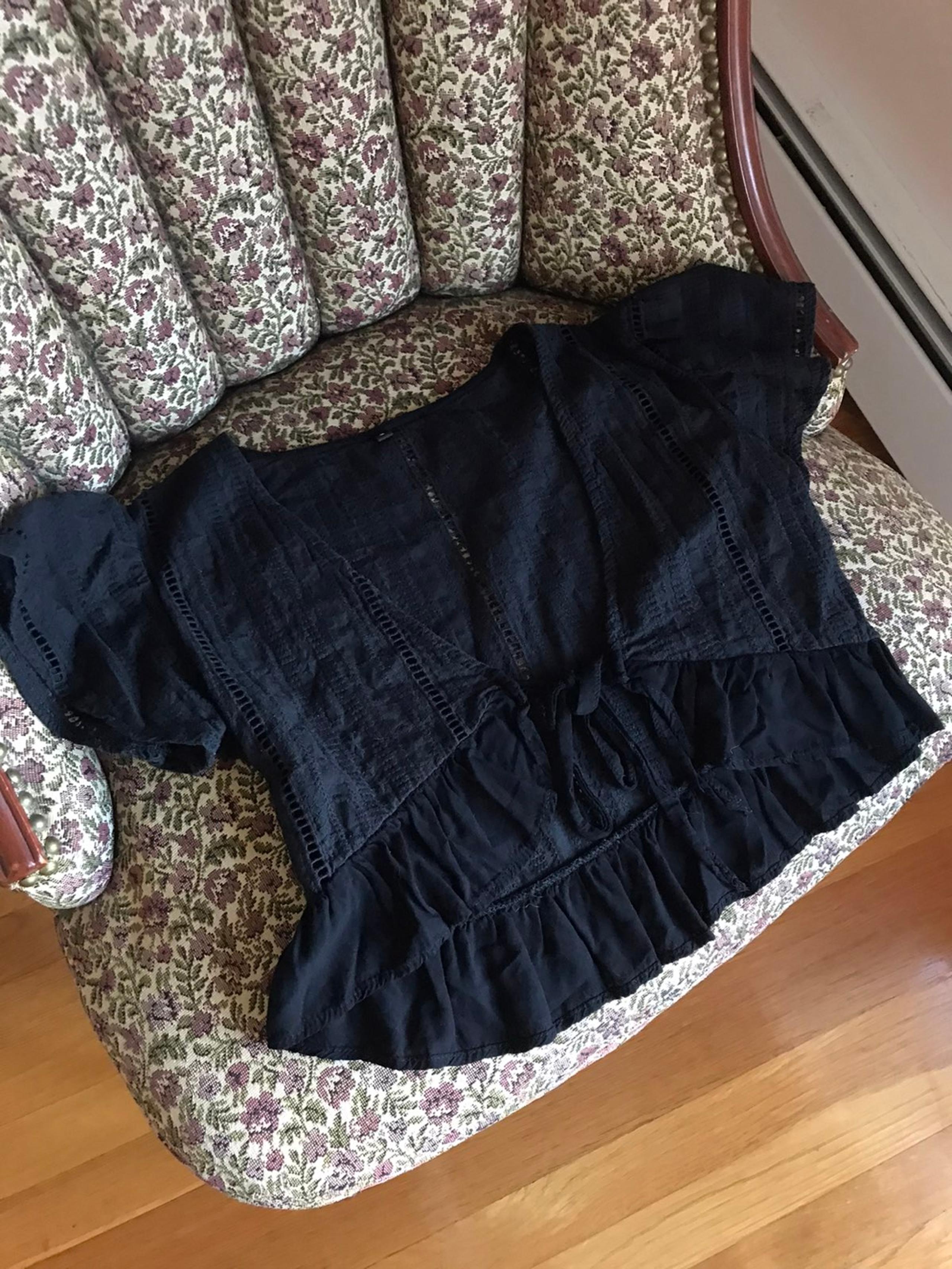 Black Shein Cropped Shirt Small