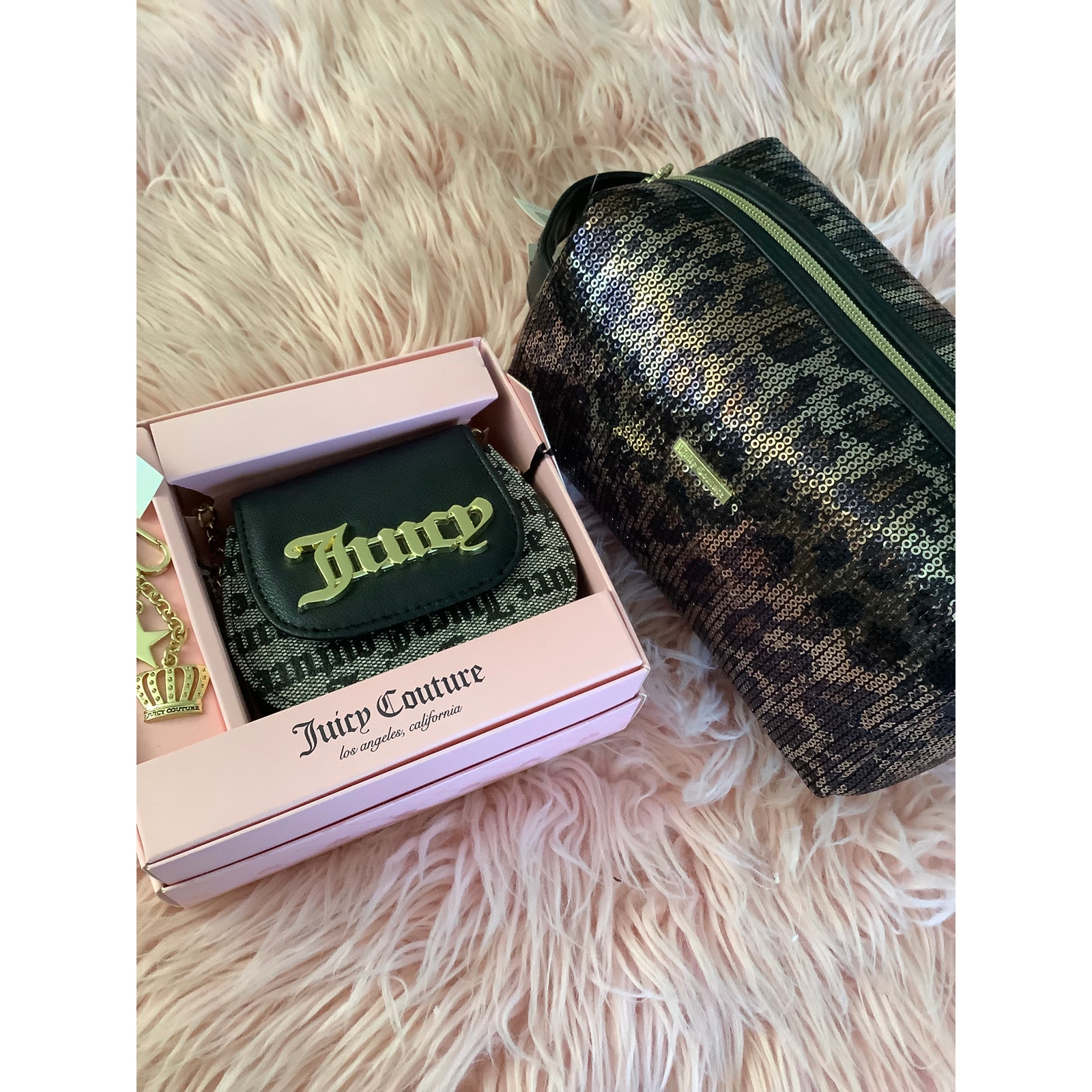 New with tag juicy couture mini crossbody set keychain