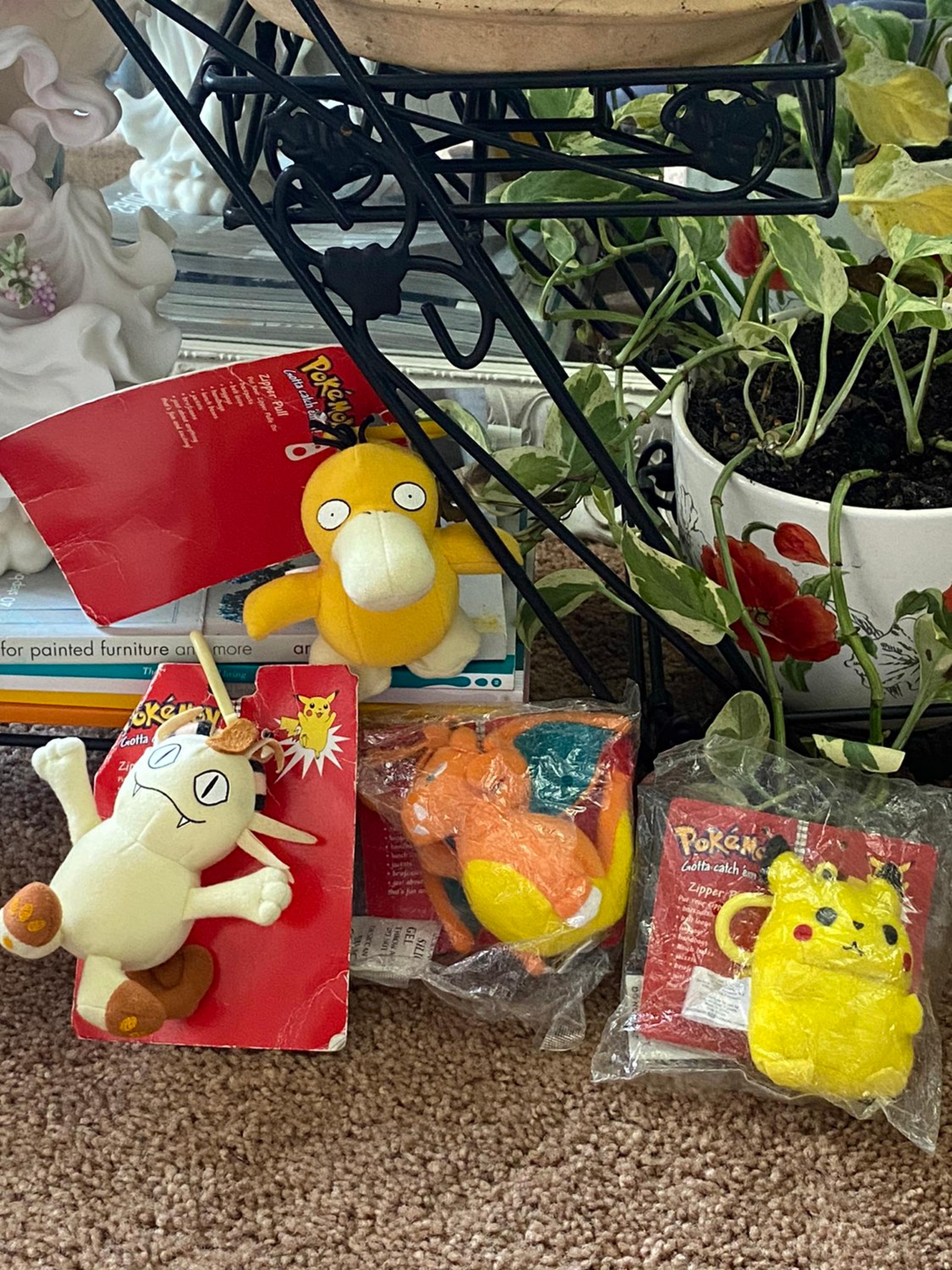 Pokemon Plush Zipper Pull Lot 1999