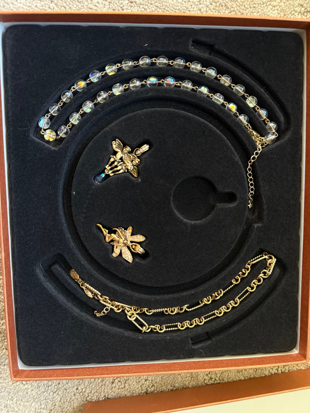 Kirks folly necklace and charms