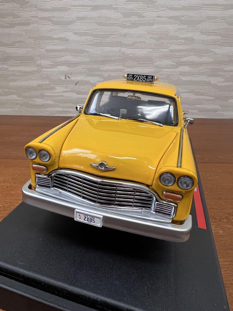 No558 ミニカー1/18 1977 Checker Taxi No. 37 Miniature Car 1/18 Scale 1977 Checker Taxi