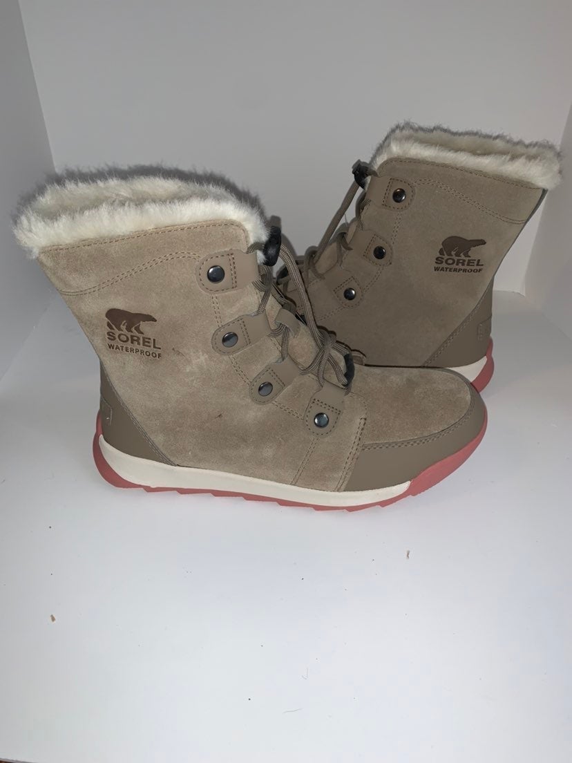 Sorel boots size 7