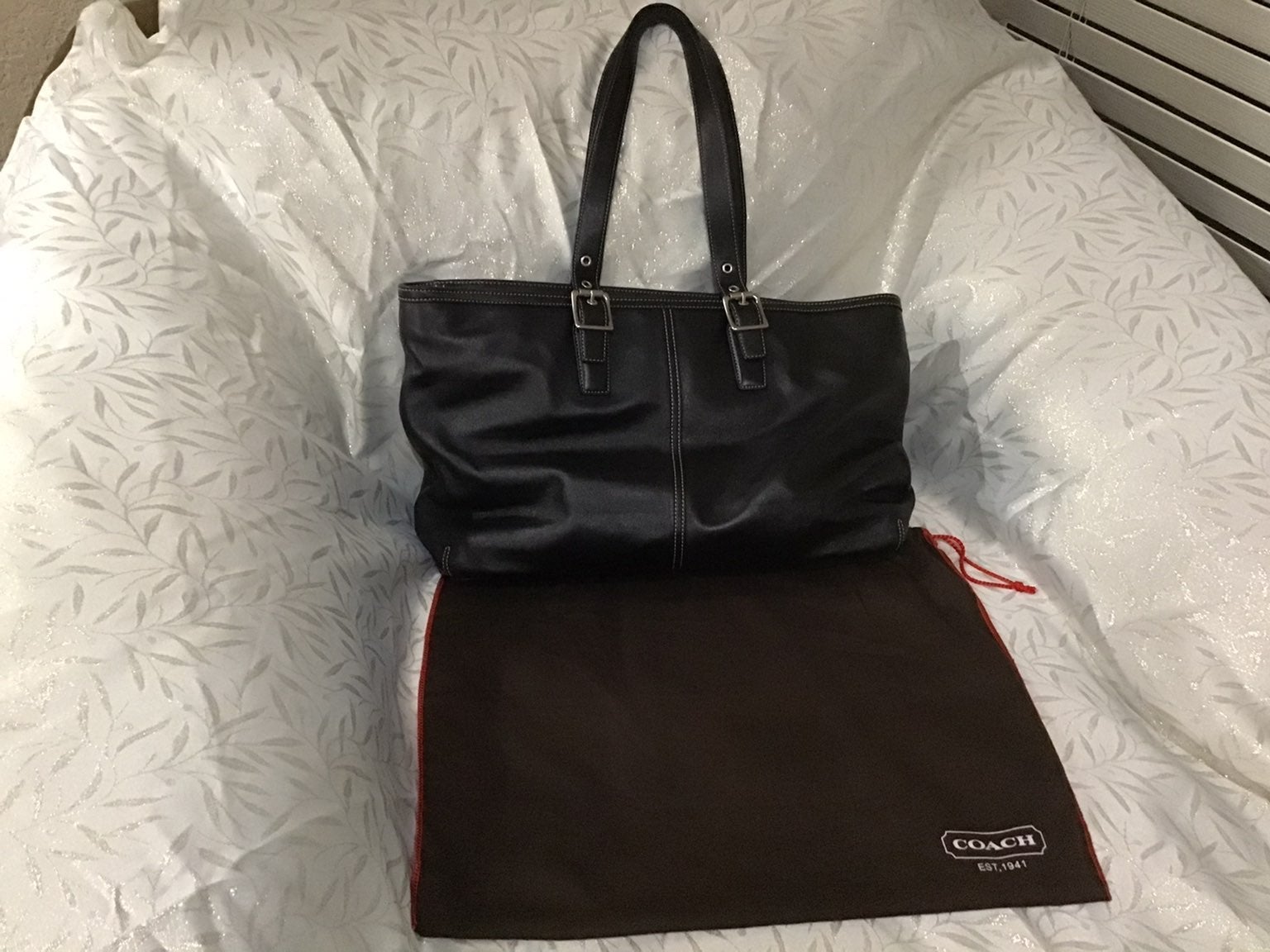 purses and handbags