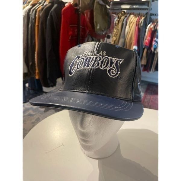 Vintage Dallas Cowboys Leather Snapback Hat NFL Modern Brand Football