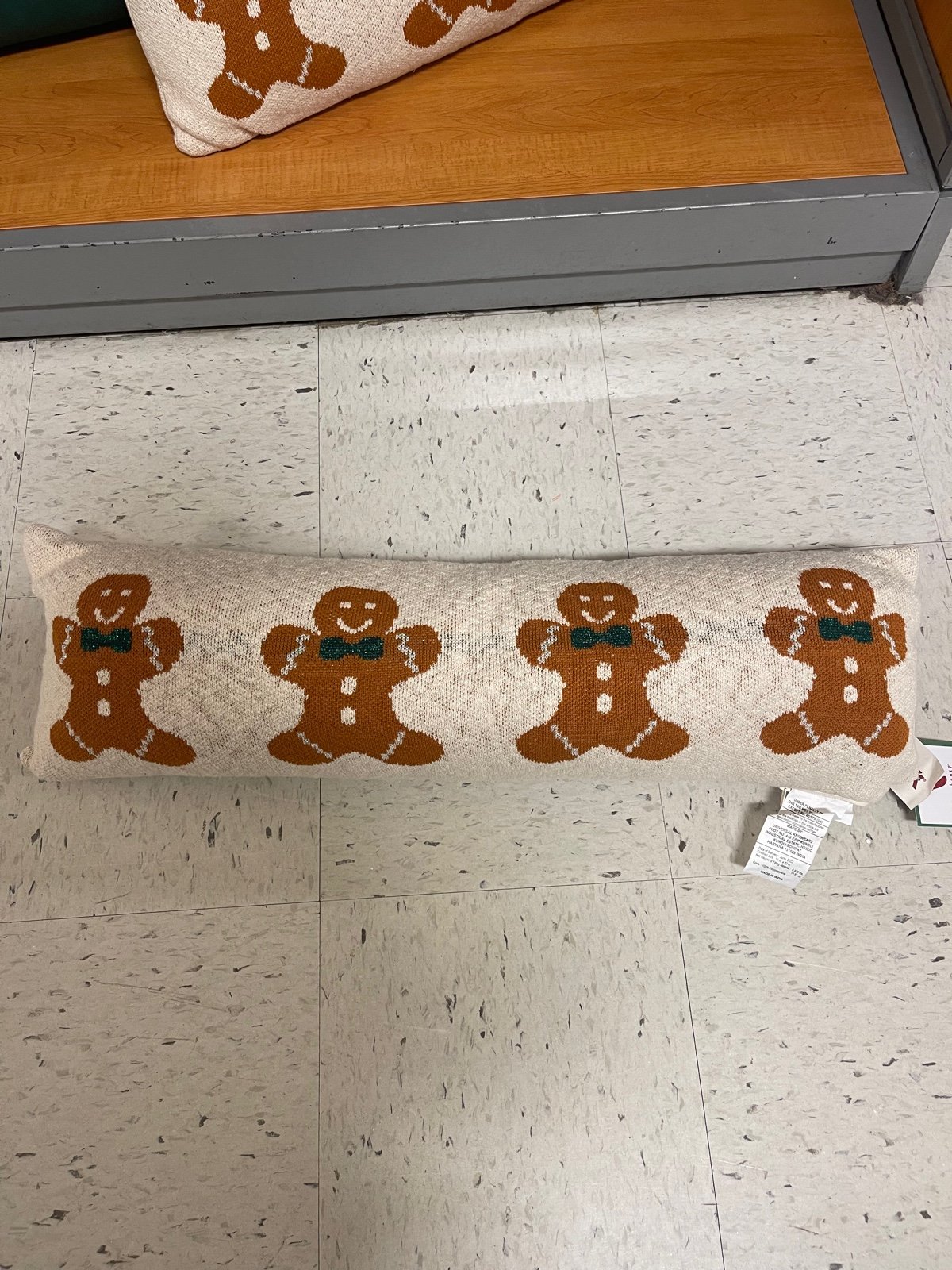 Christmas Gingerbread Man Throw Pillow NWT
