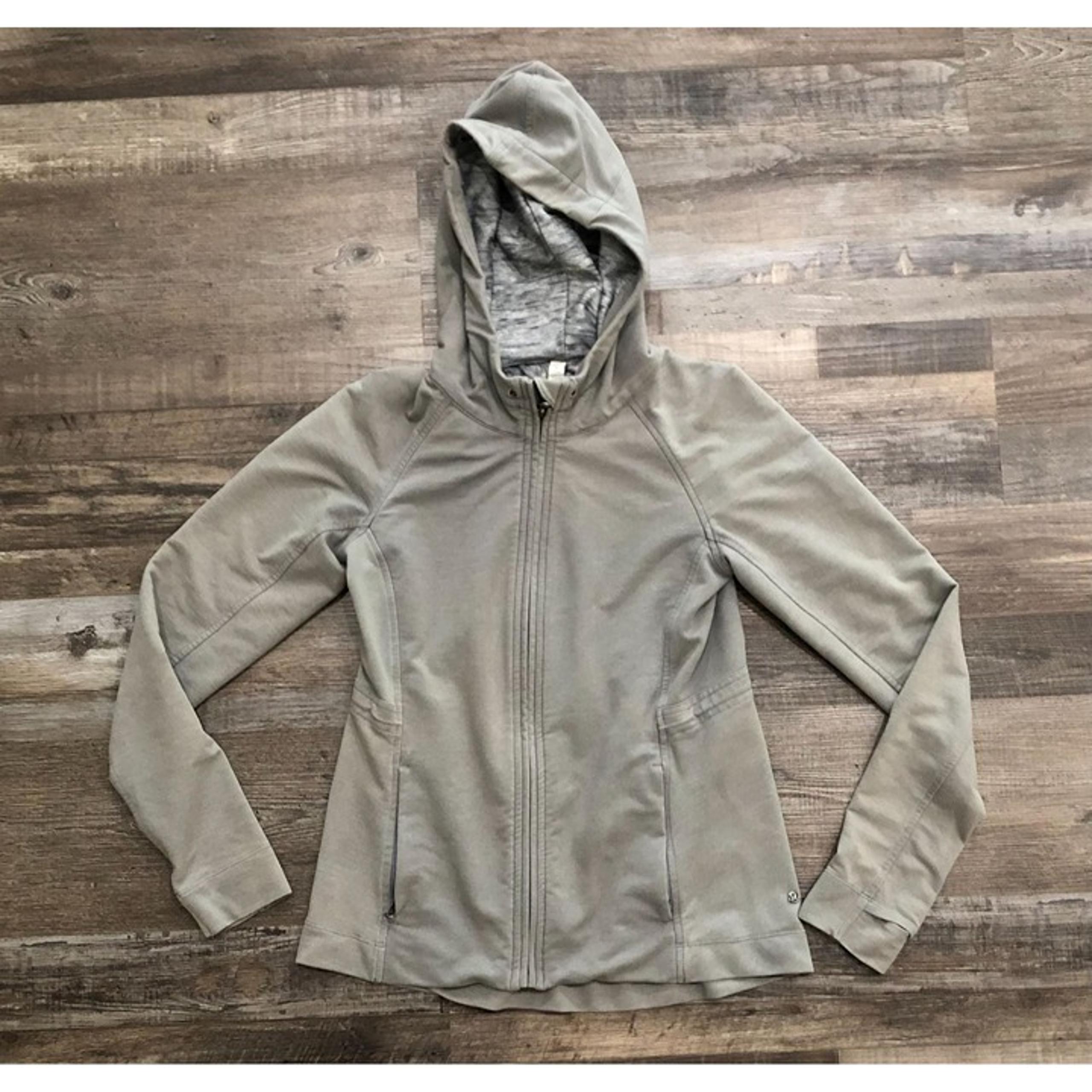 Lululemon Womens Size 4 Take Ten Hoodie Full Zip Jacket Athletic