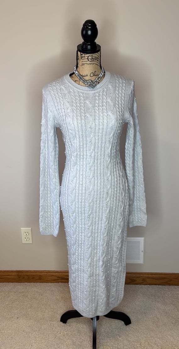 House of Harlow 1960 gray knit dress with pearls