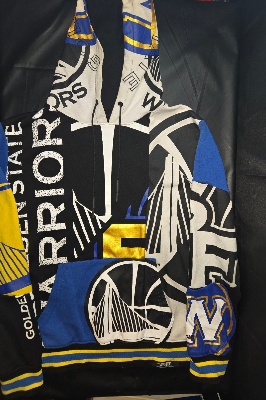 Golden State Warriors Pro Standard Retro Collage NBA Team Pullover Hoodie MEN XL