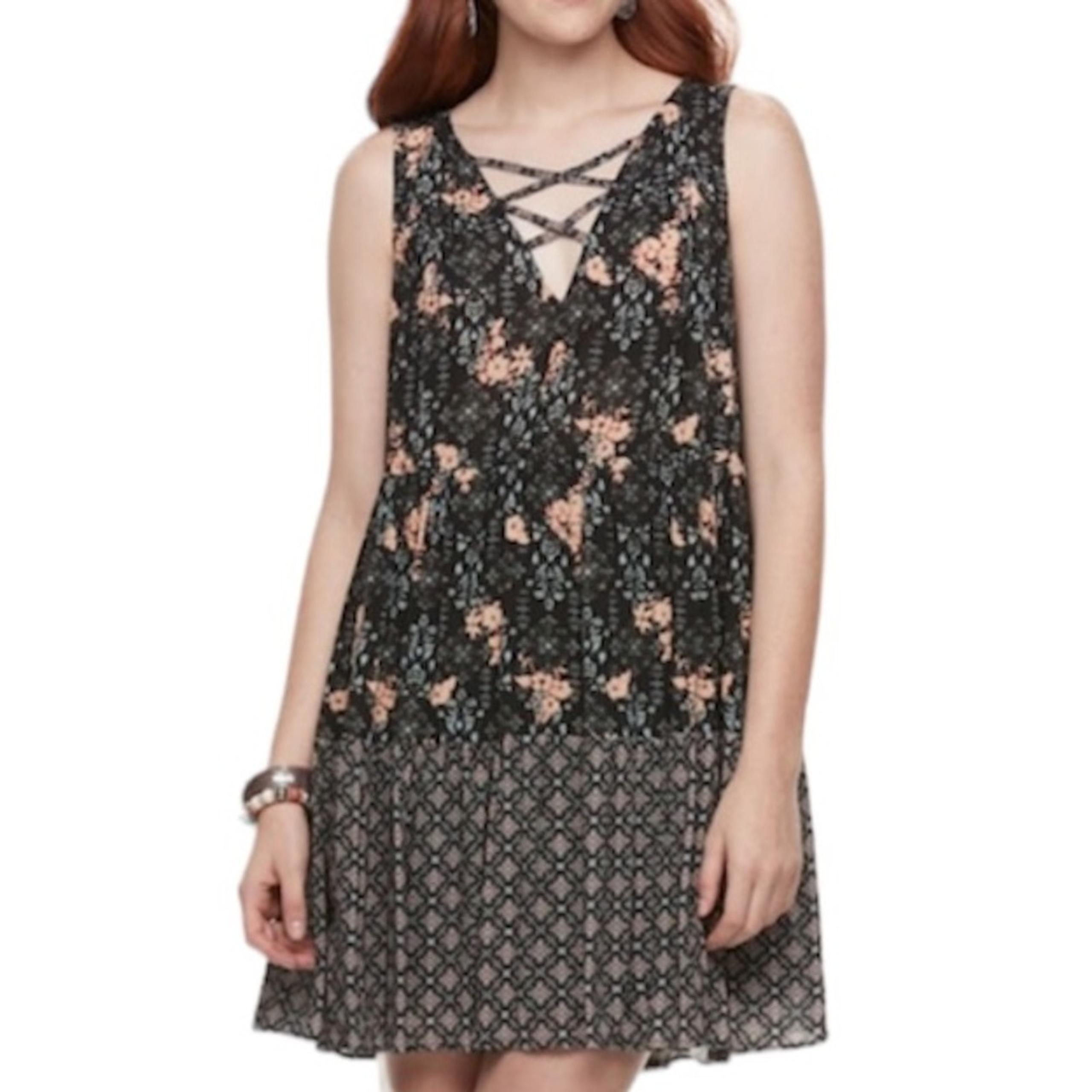 Rewind black floral boho rayon lined shift dress juniors size large