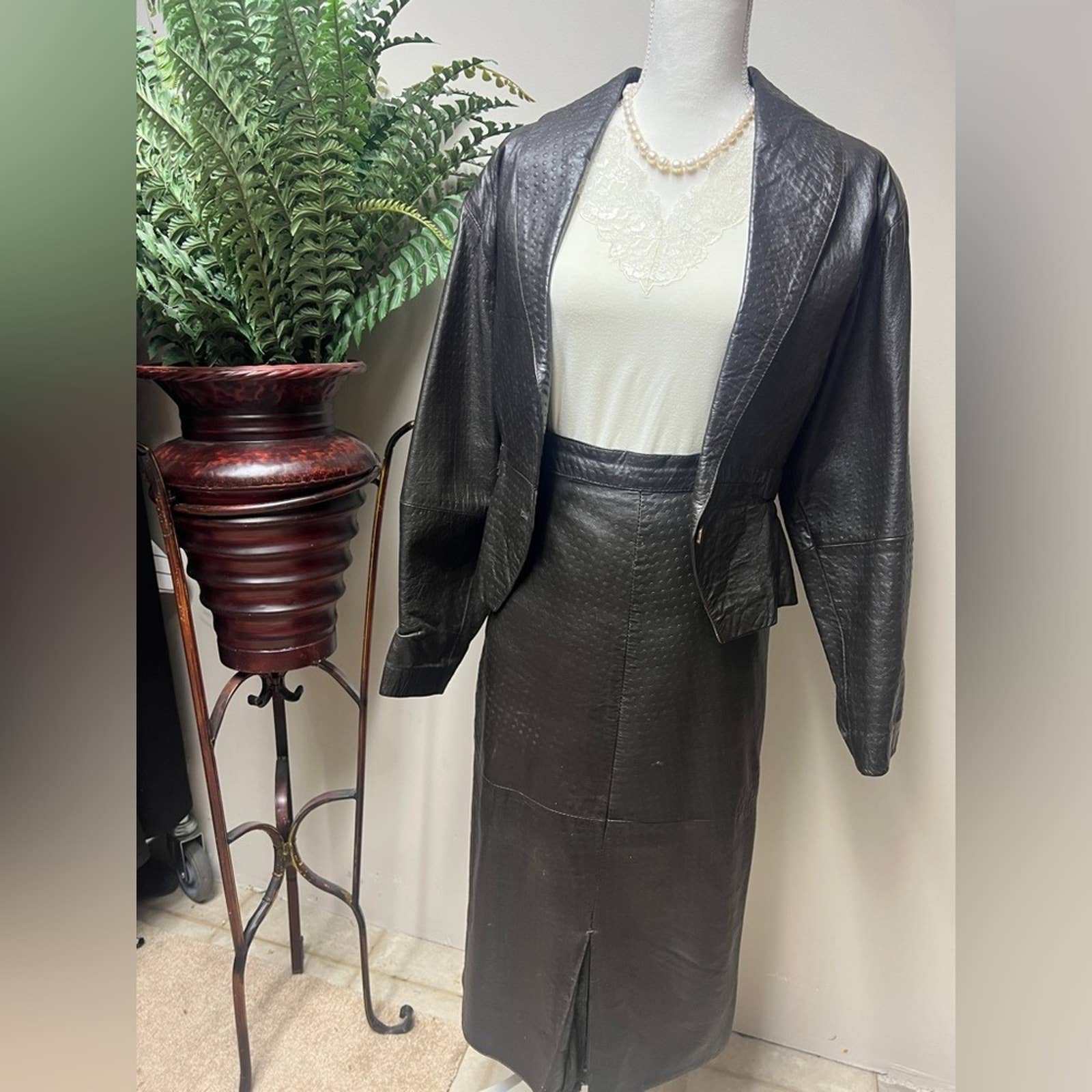 Vintage Romanian Brown Leather Suit - Jacket & Skirt Size 46 (Bubble Pattern)