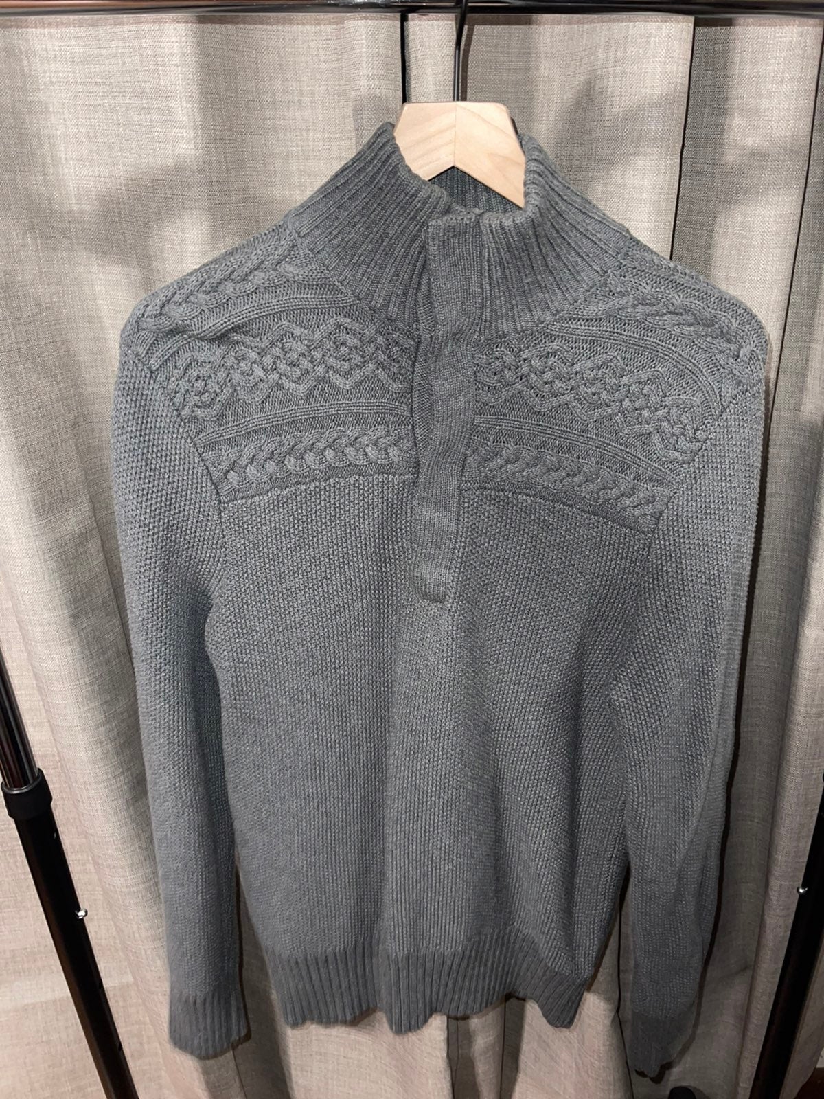 Banana Republic sweater