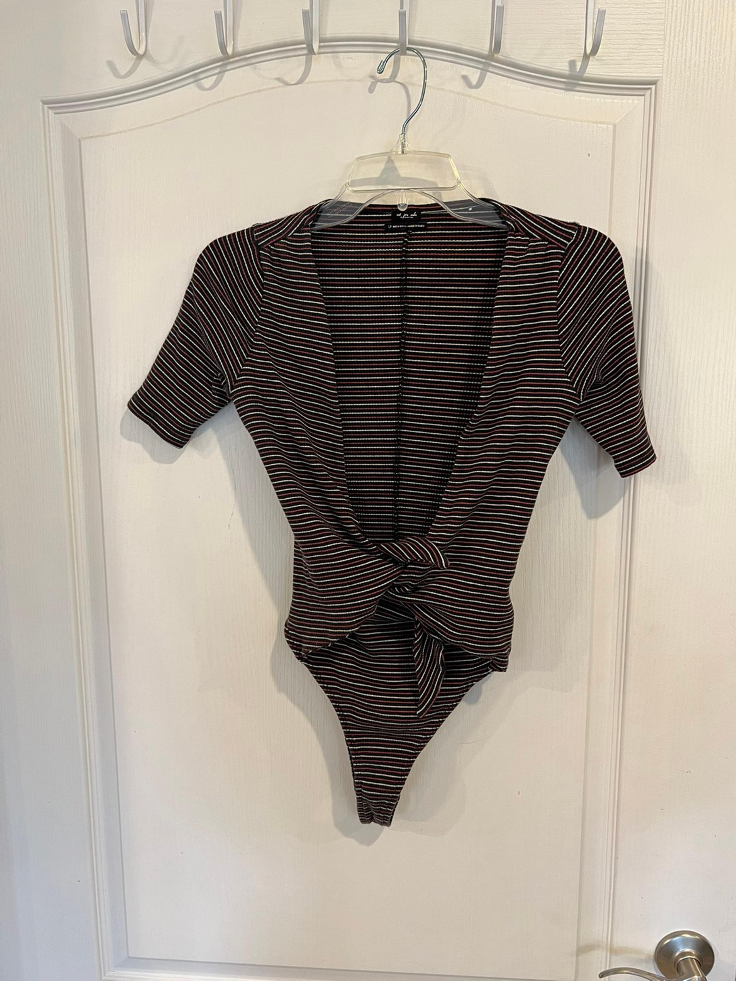 Out from Under Women Ribbed Bodysuit M ½ Sleeve Open front - Urban Outfitters