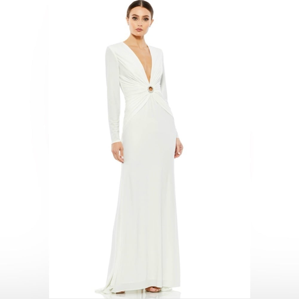 Size 6 Mac Duggal 26514 NWT Gathered Pearl Long Sleeve Keyhole Gown