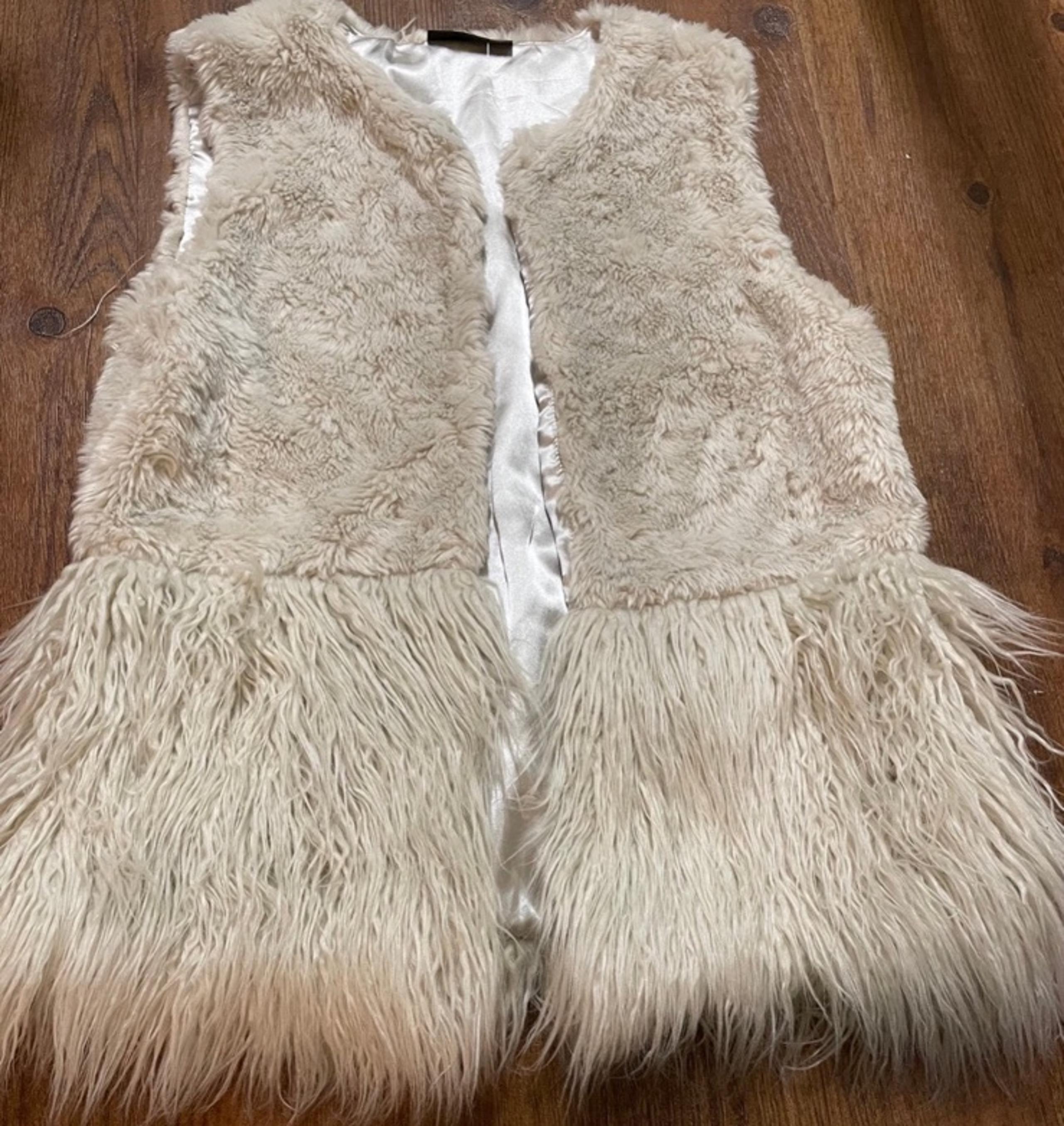 Ana Faux Fur Vest