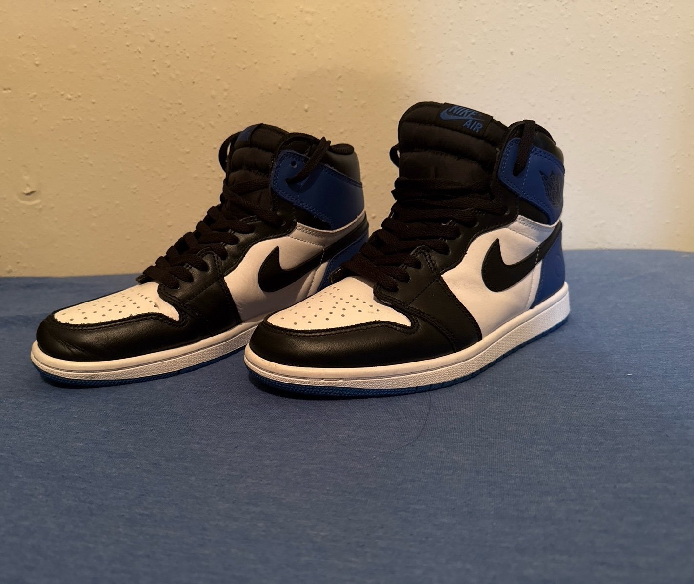 Jordan 1 Retro Blue