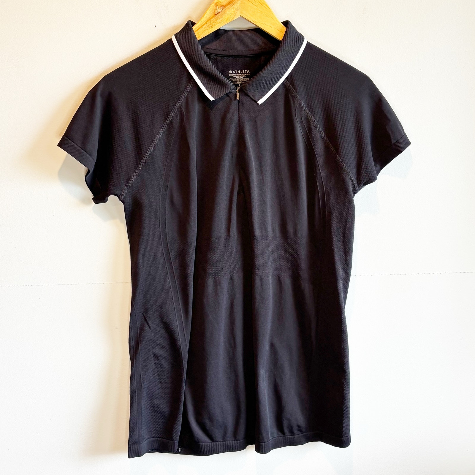 Athleta NWT Black Momentum Polo Tee - size Large