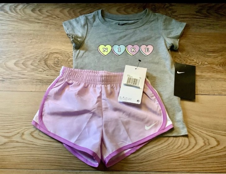 Nike toddler girls shorts outfit size 2T(NWT)~PRICE IS FIRM ~