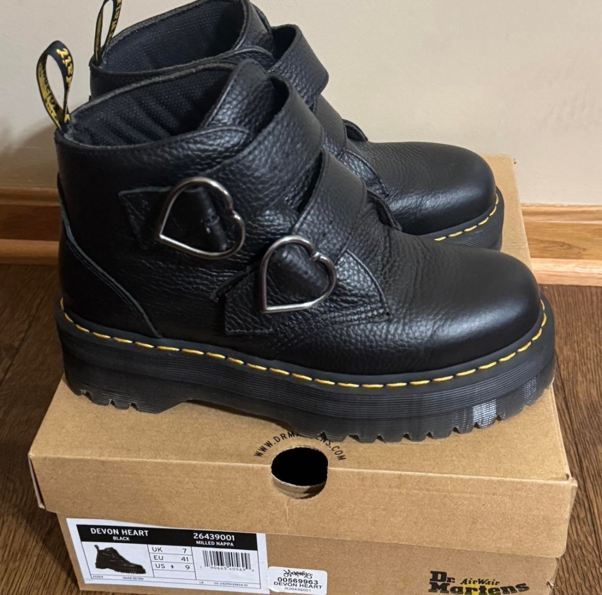 Black Dr. Martens Devon Heart Boots - Size 9