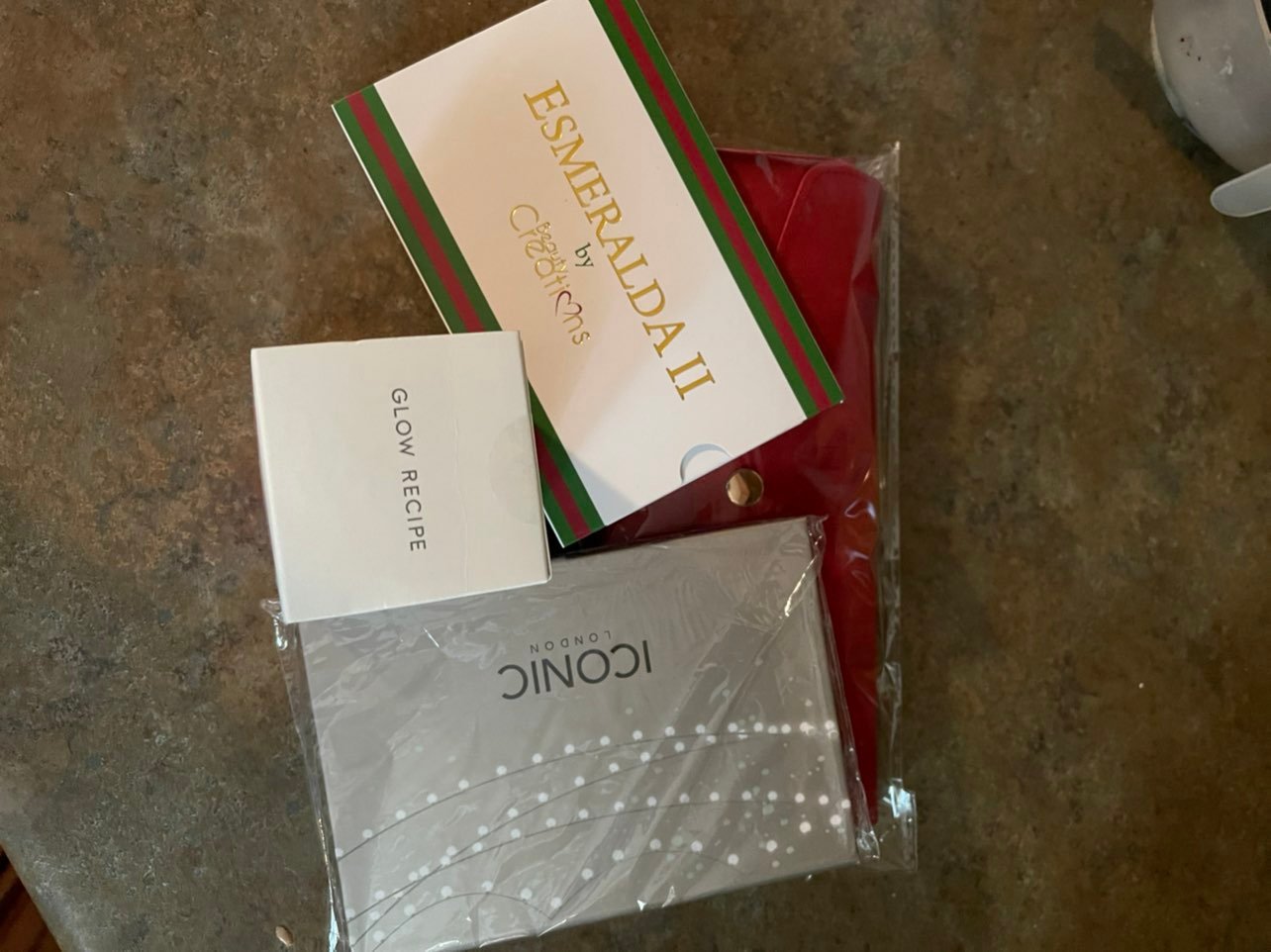 Makeupbundle all brand new items never b