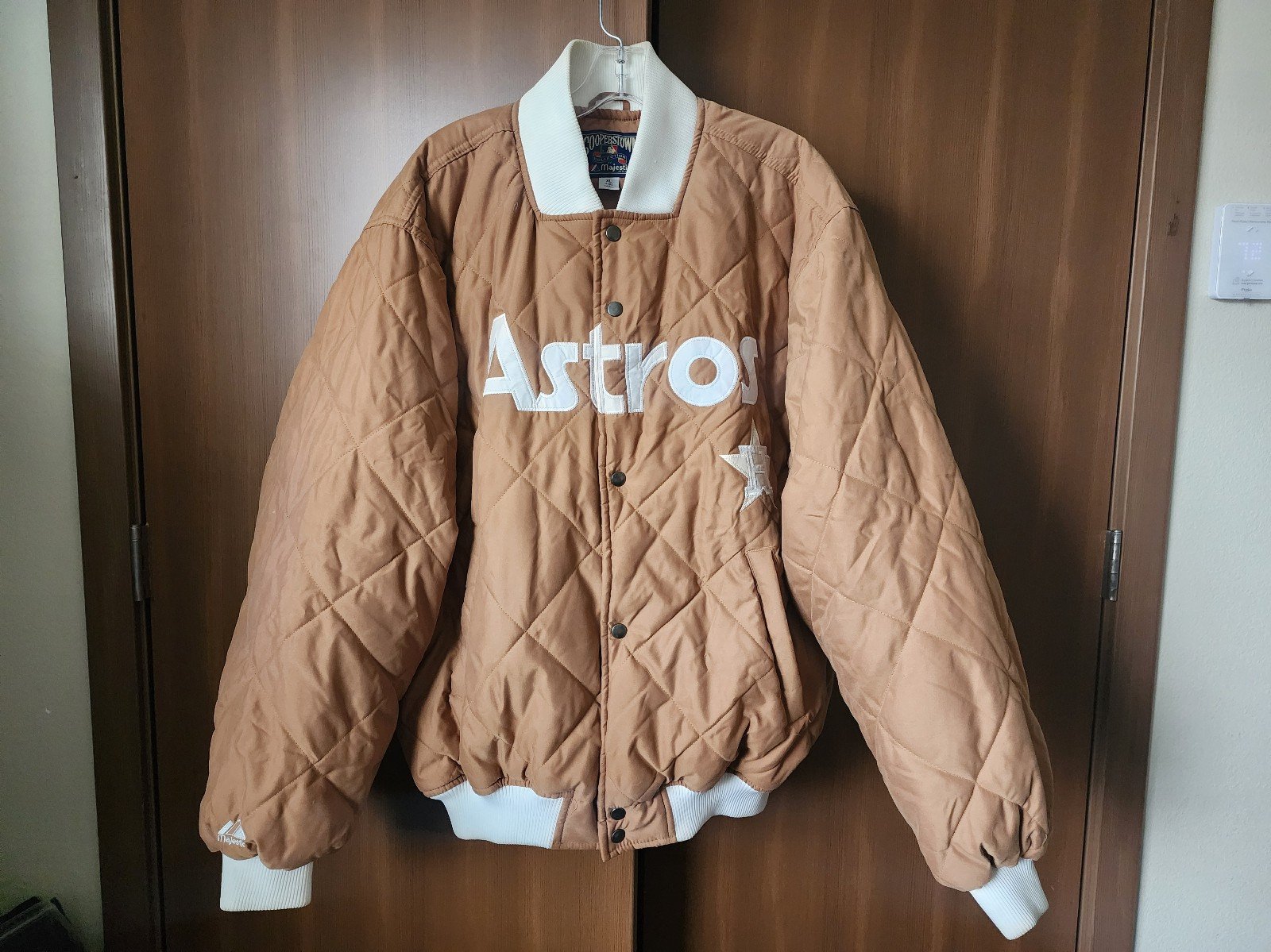 Vintage Houston Astros Bomber Jacket Size XL MLB Cooperstown by Majestic.