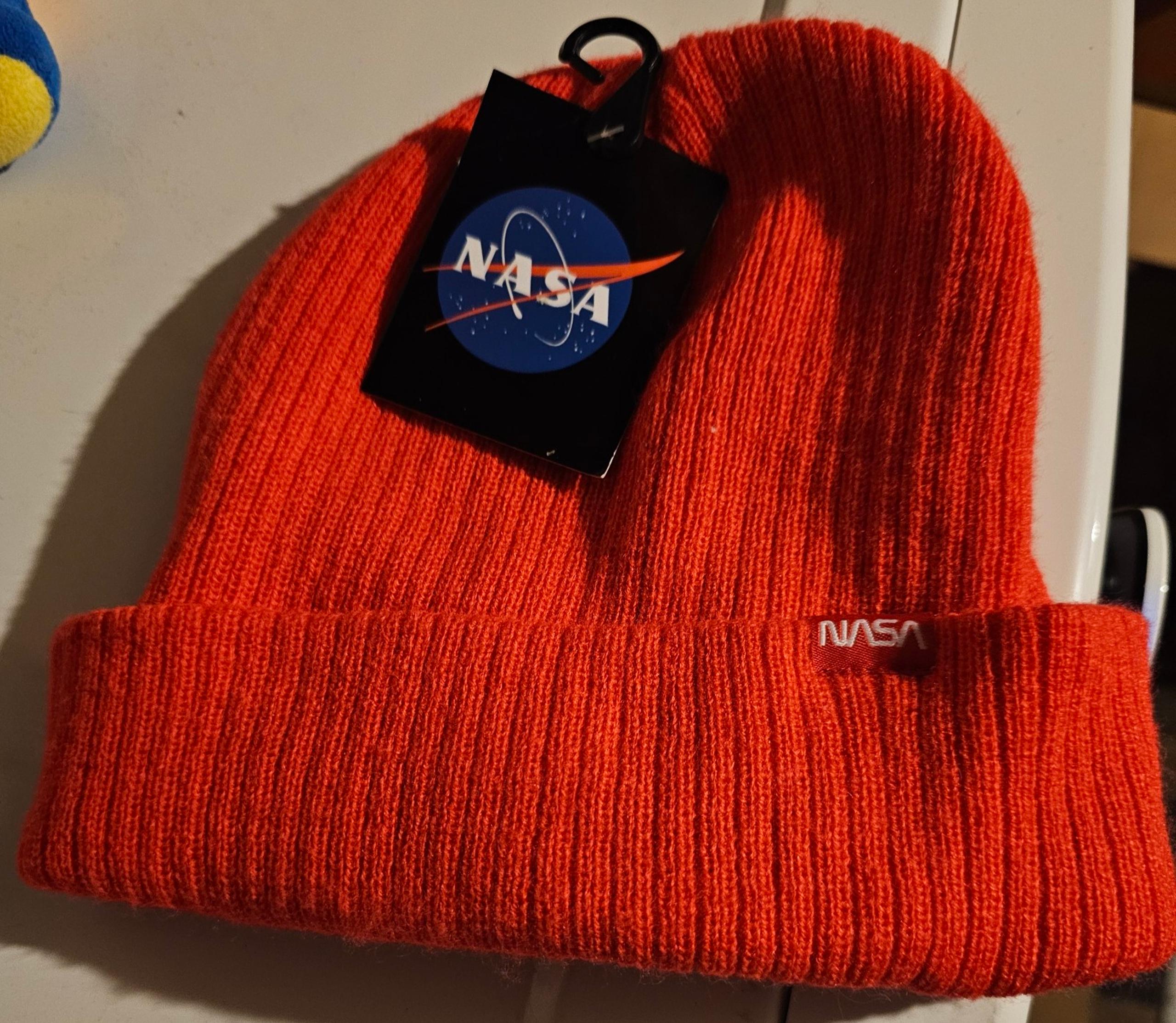 NASA Berkshire Fashions Mens Veanie.  Brand New, With Tags