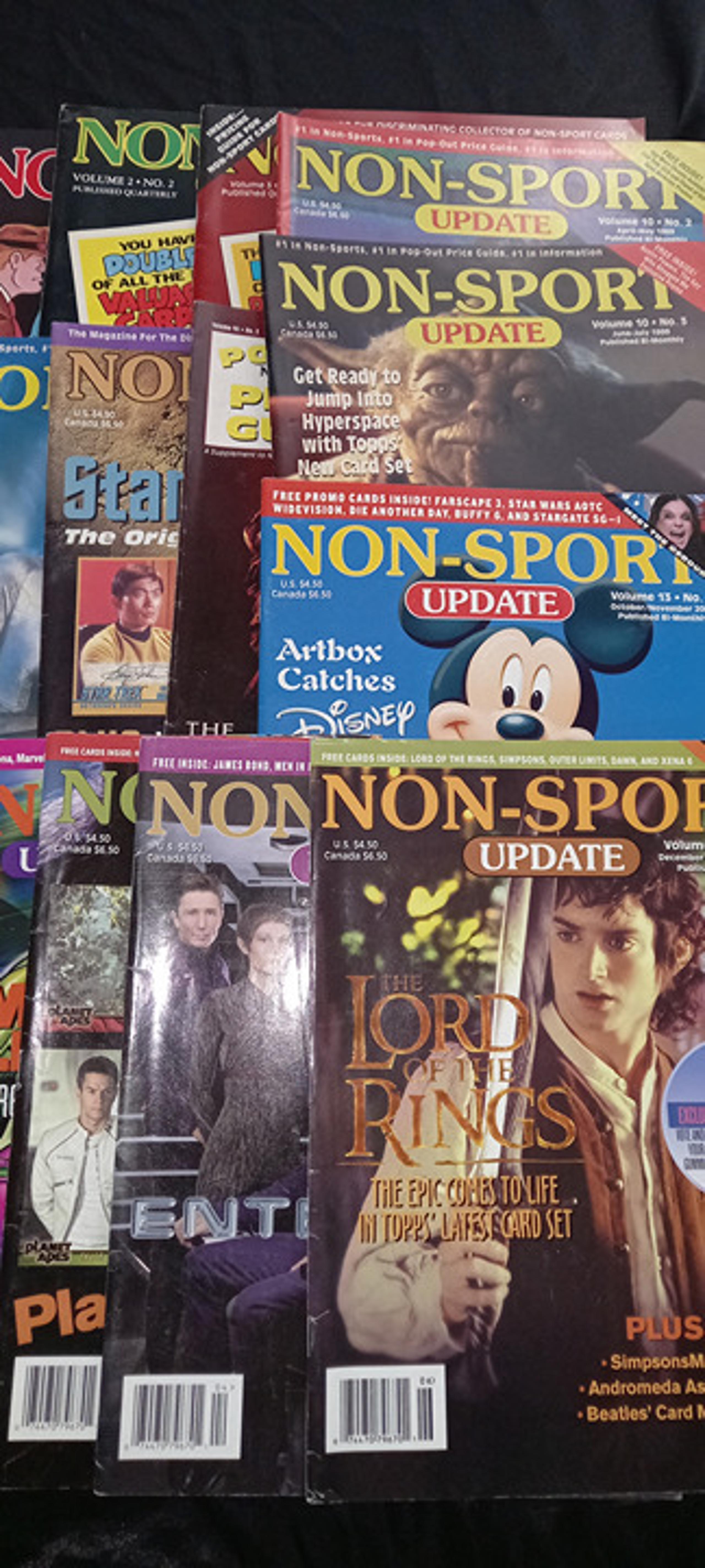 Lot of 12 Non-Sport Update Card Collector Magazine - 1st Issue! 1990-2002