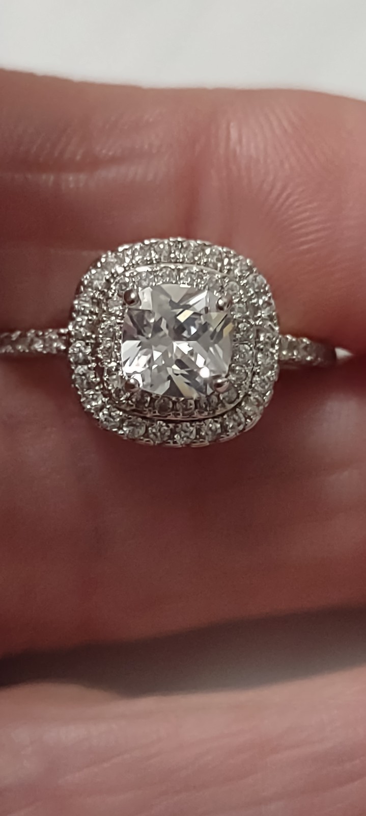 Size 8 gorgeous labculture Diamond double Halo style lab Diamond pave 925
