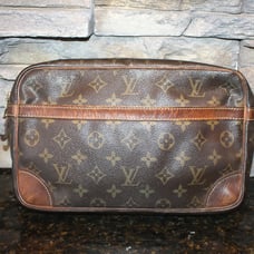 Authentic LOUIS VUITTON Compiegne 28 Second Cosmetic Bag Purse Monogram Pouch
