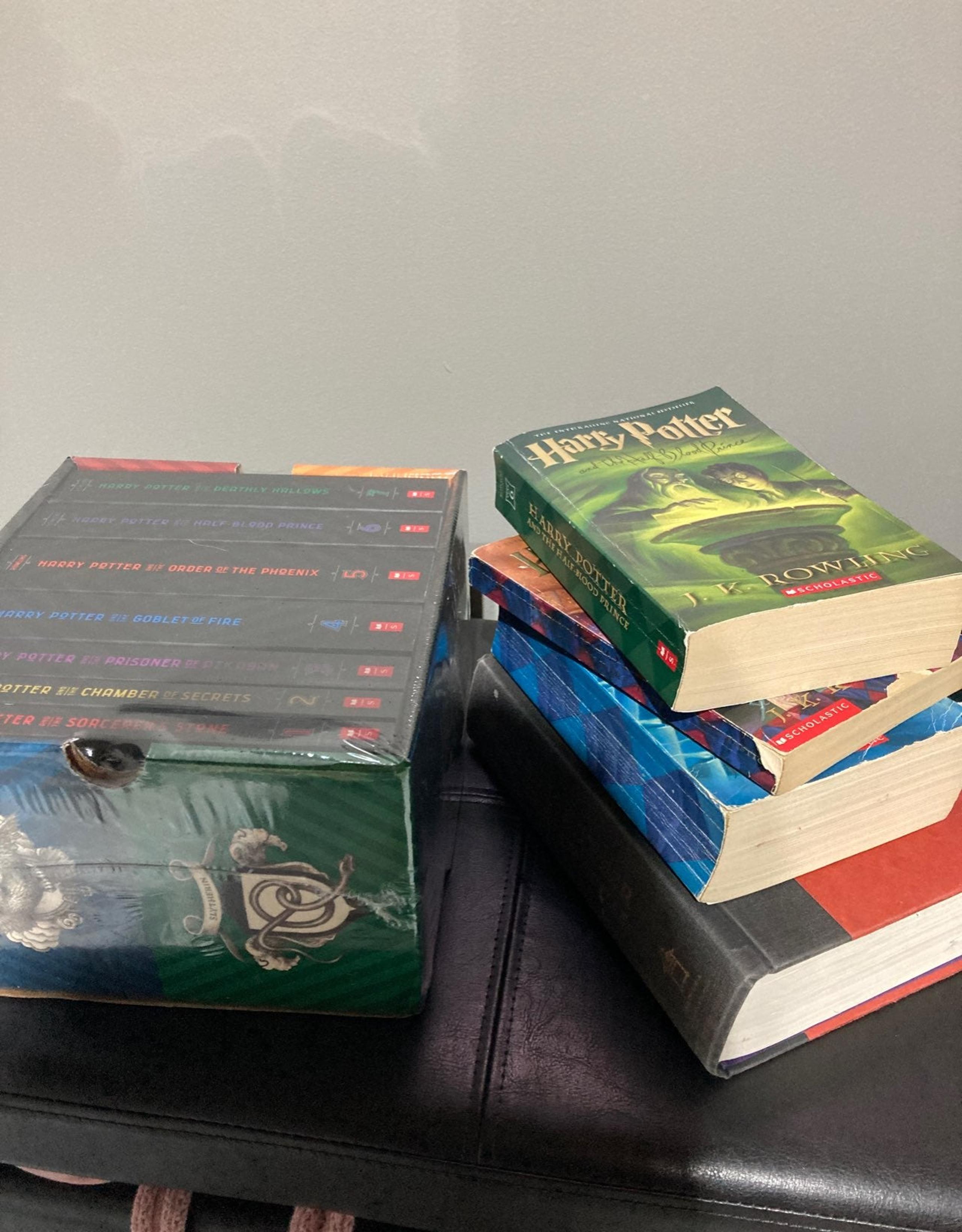 Harry poter books set plus additional 3