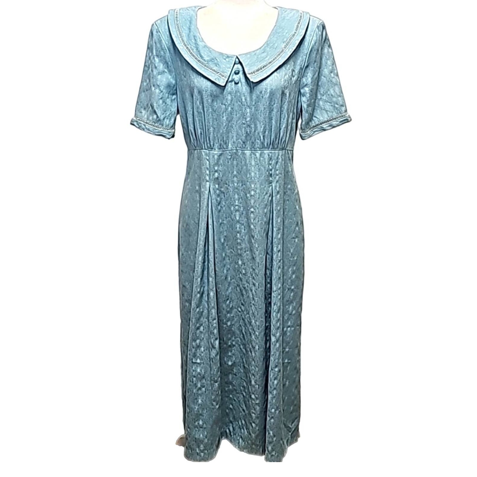 Elegant Vintage Powder Blue with Suttle Design Poly Rayon Blend Dress Size 14