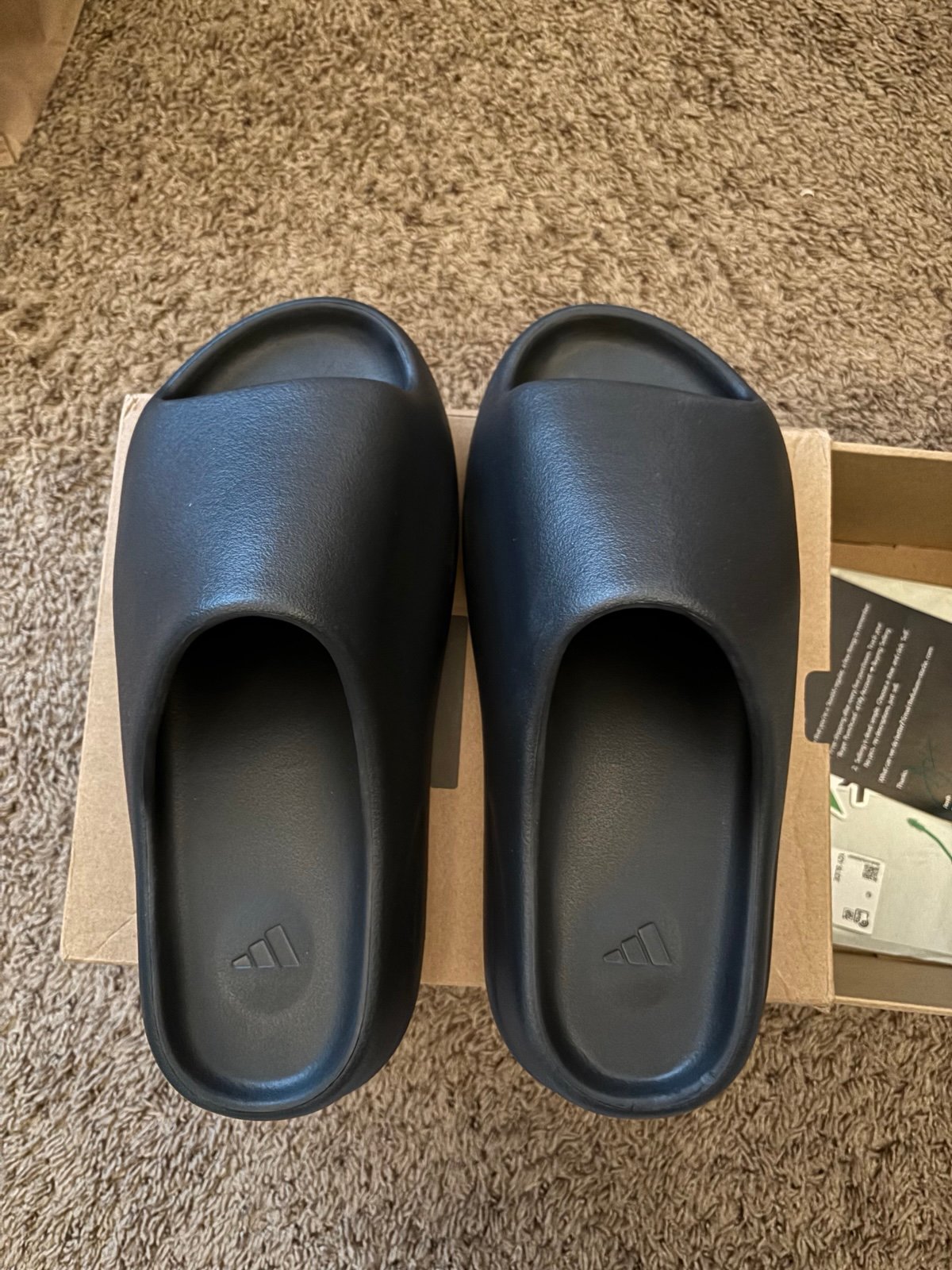 Yeezy Slides Onyx
