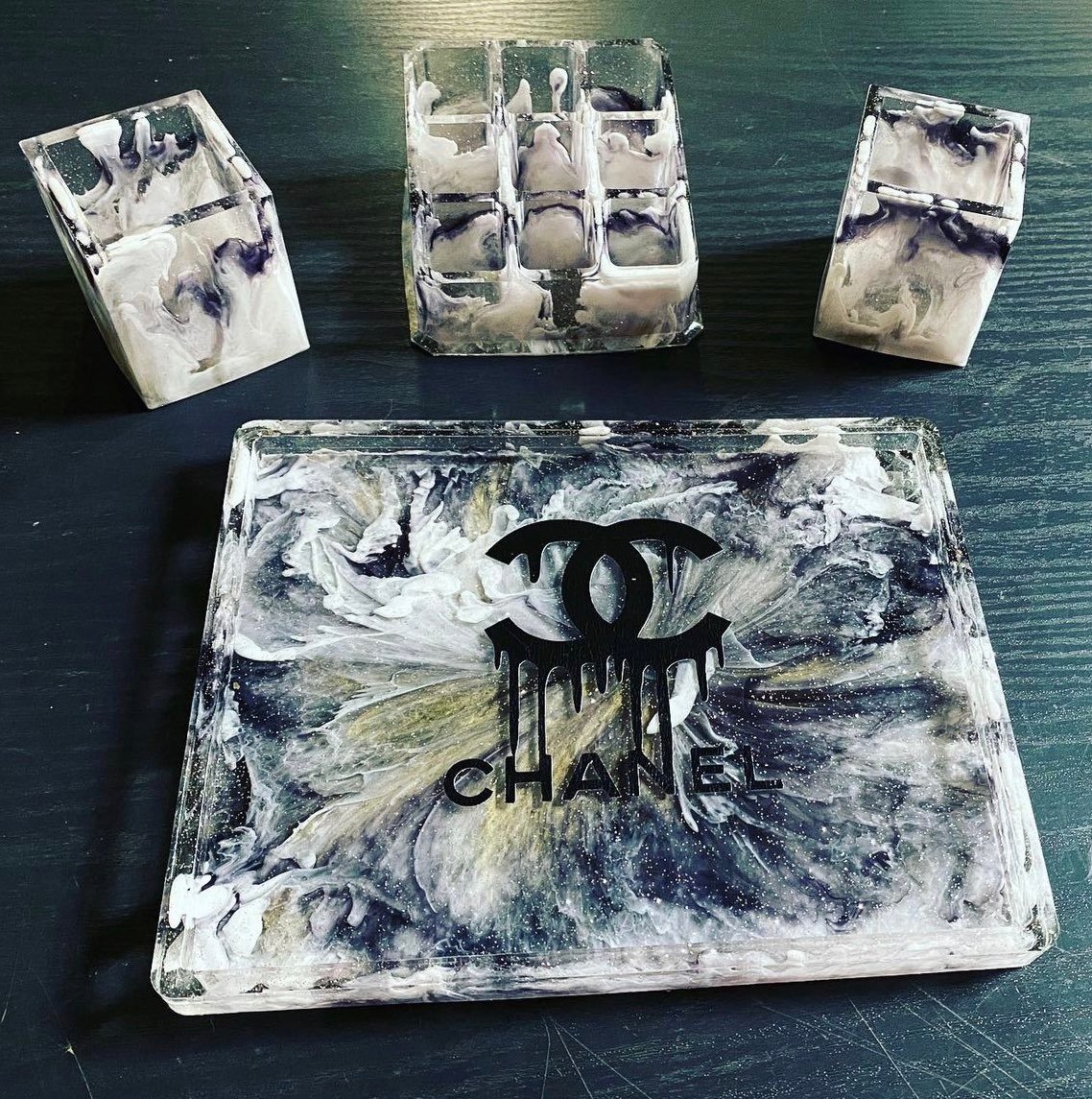 Makeup tray