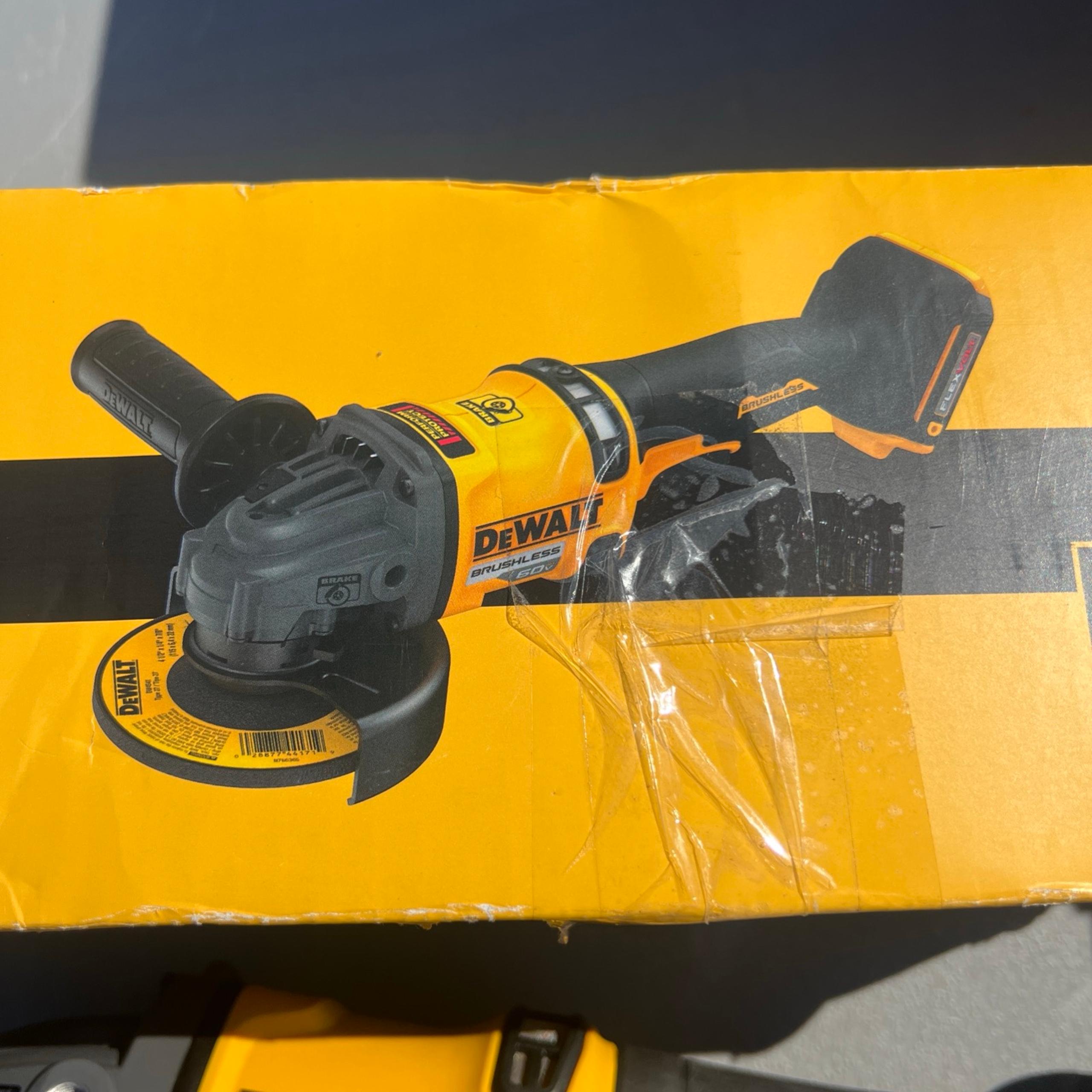 Dewalt DCG418B Flexvolt 60V Grinder 4 1/2 - 6" Cordless Brushless 60 volt READ*