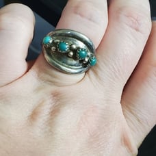 Sterling snake eye vintage ring size 7.5. May fit a little smaller due to the th