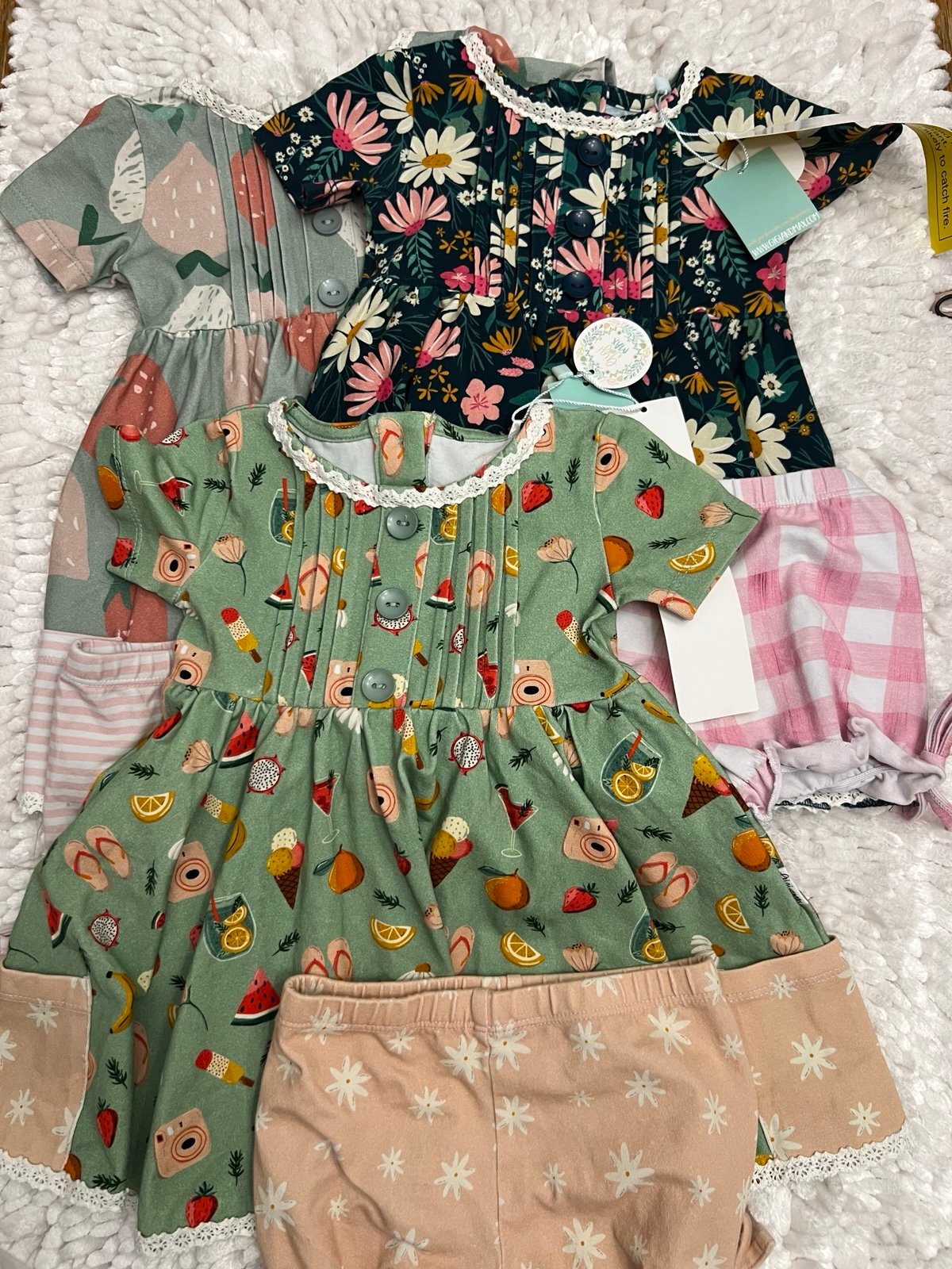 Gigi and Max Bundle - Size 18 Months