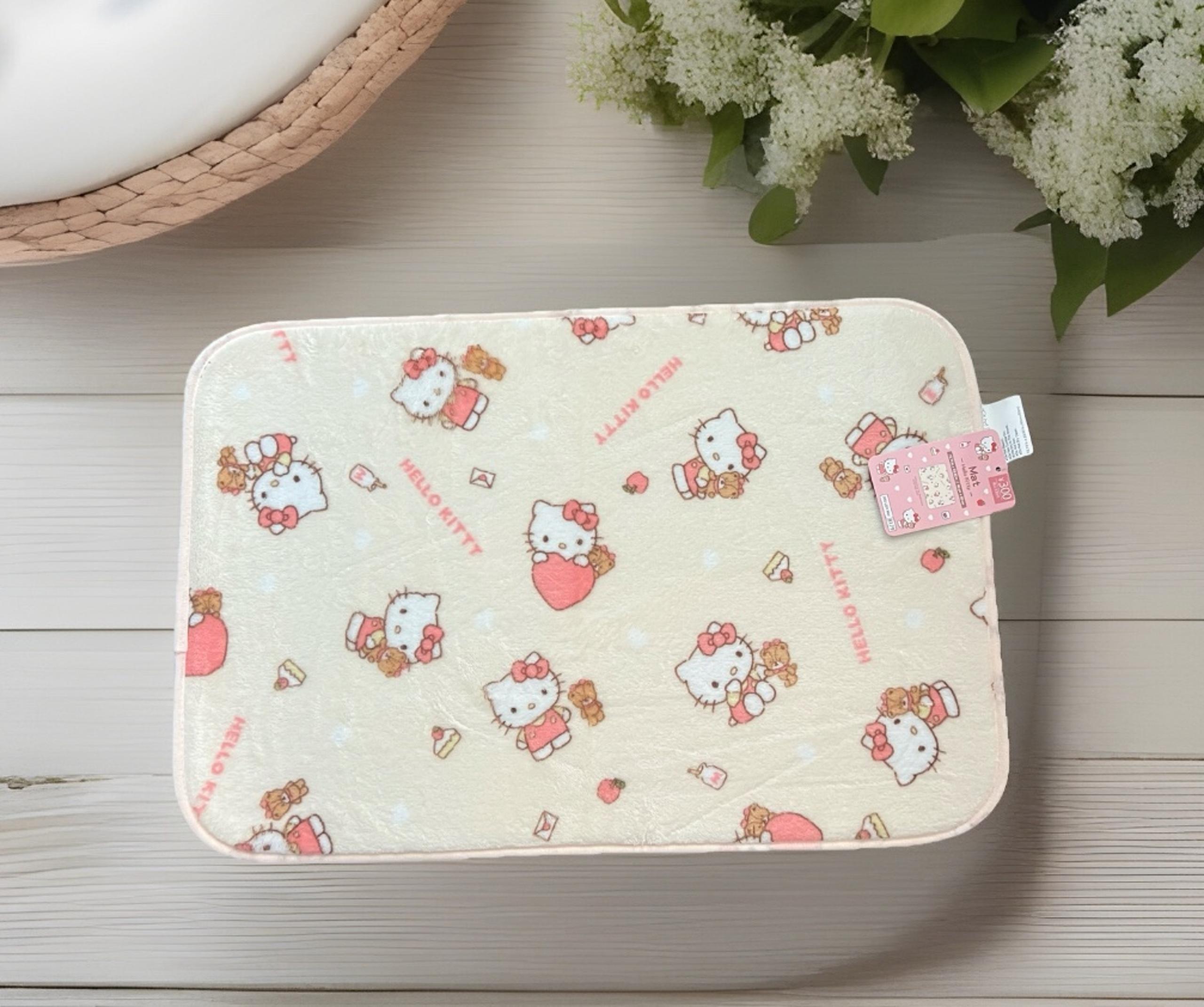 Sanrio Hello Kitty Mat  15.74 in x 23.62 in / 40 cm x 60 cm