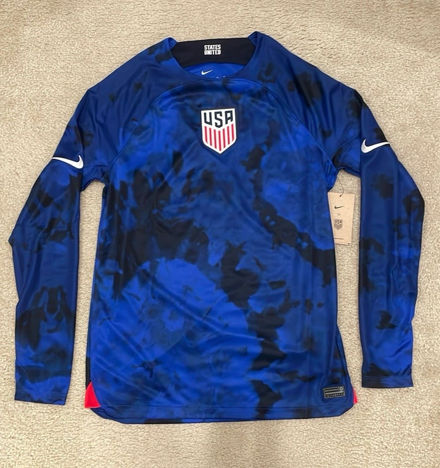 Nike 2022/23 Away USA Long Sleeve Jersey men size M NWT
