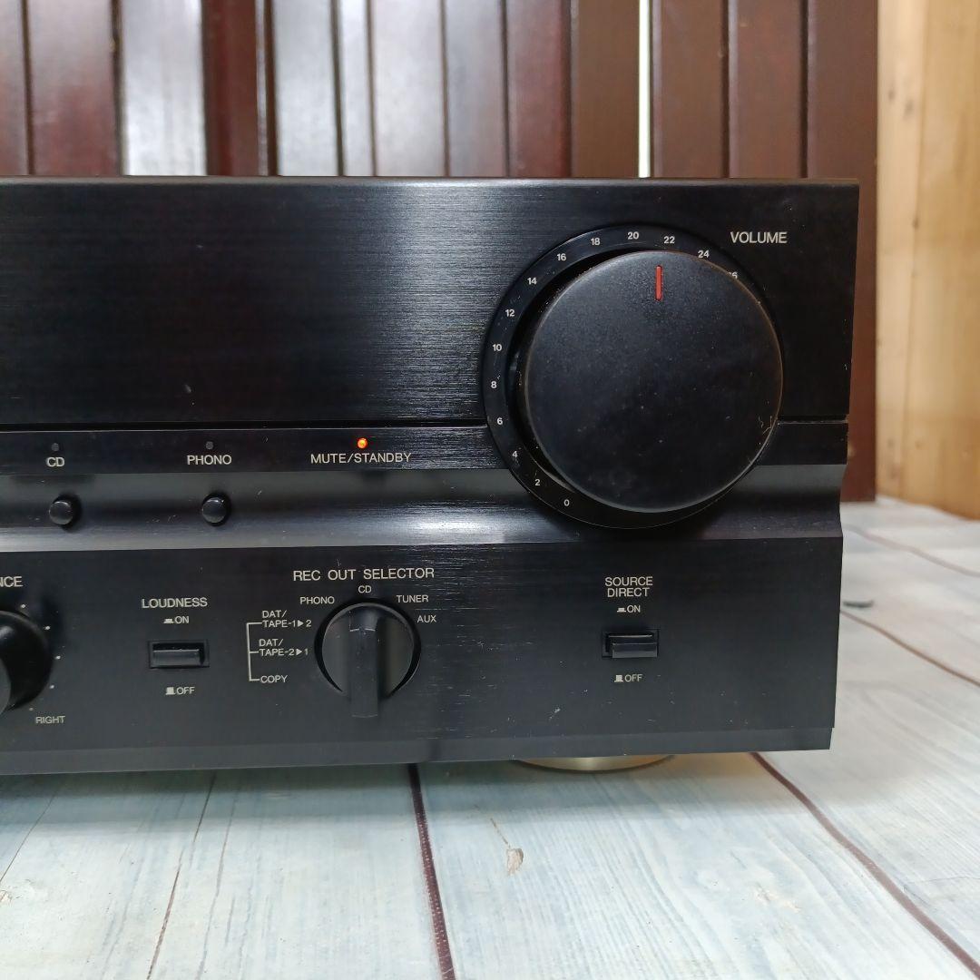 DENON PMA-680R Stereo Amplifier